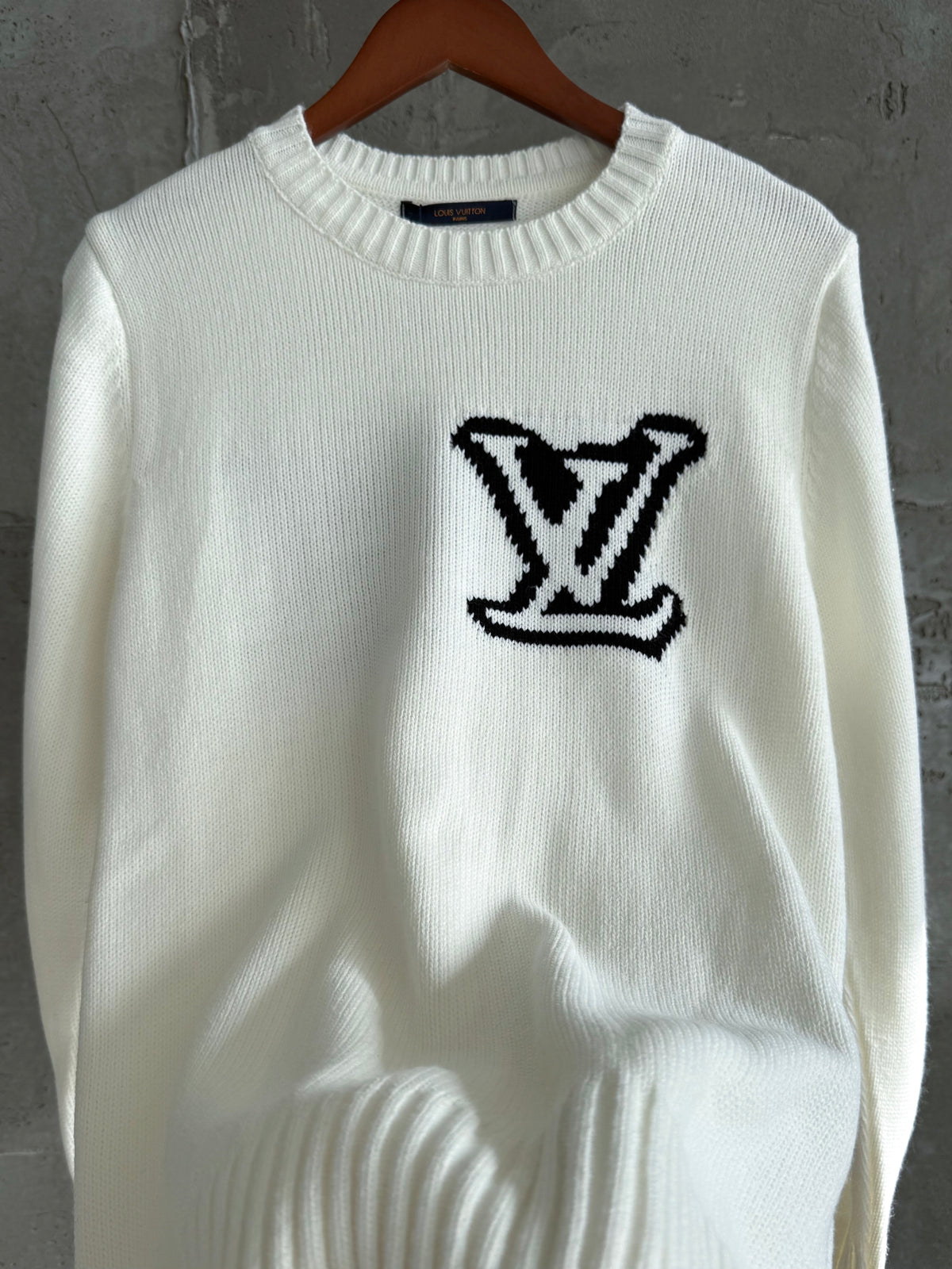 LV01 Logo Kazak Beyaz