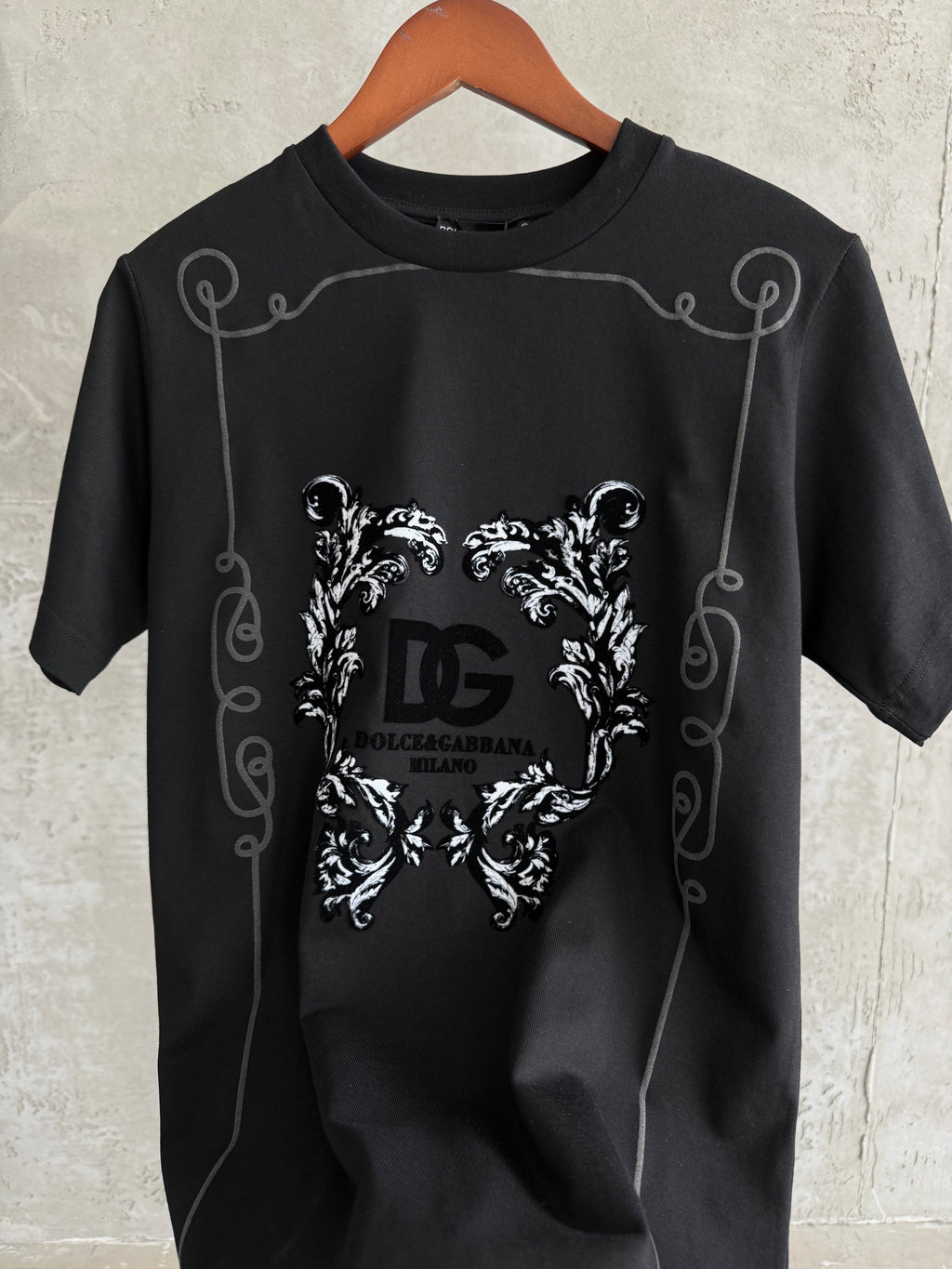 DG Frame siyah tshirt