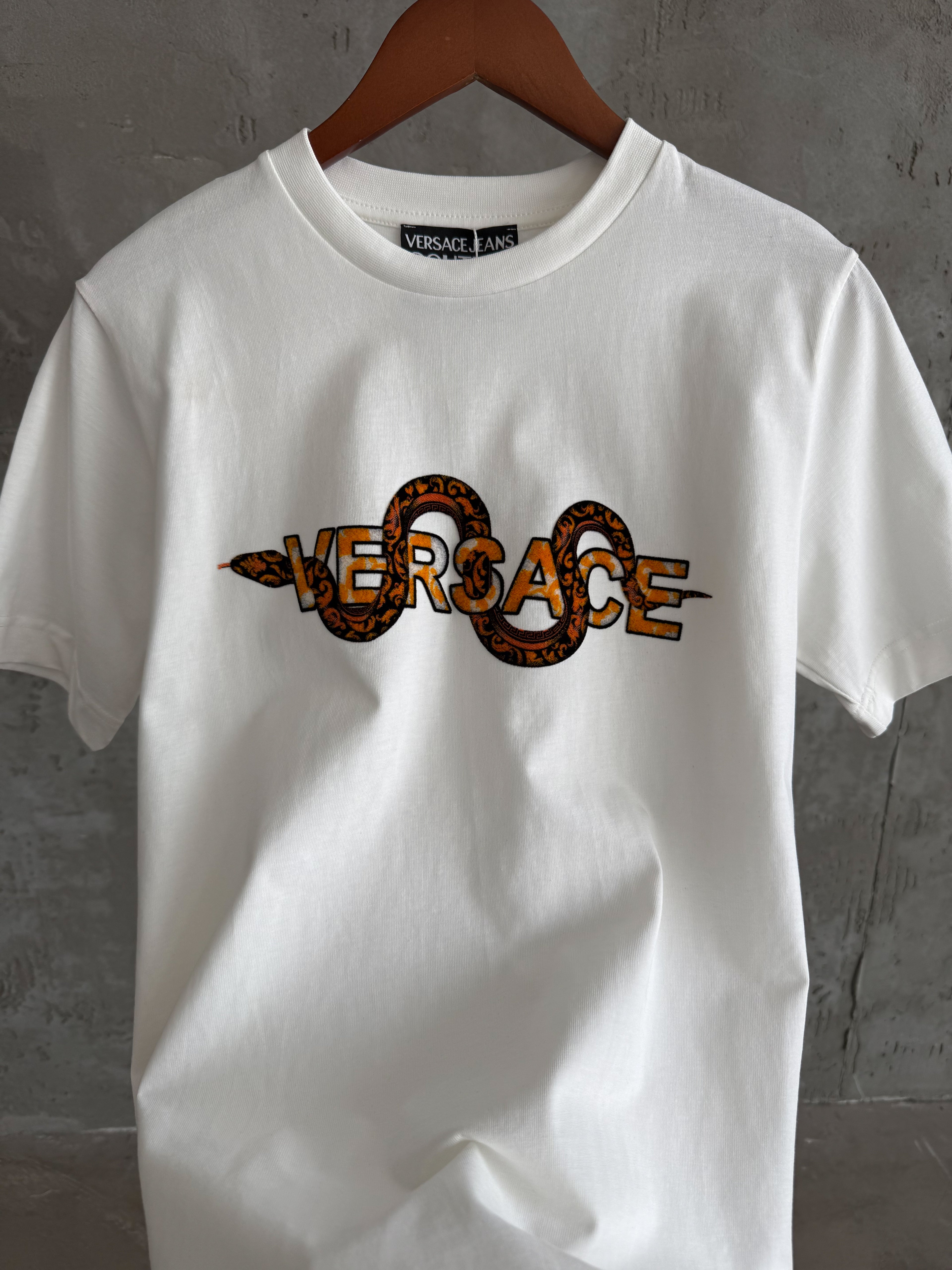 V03 Snake beyaz tshirt