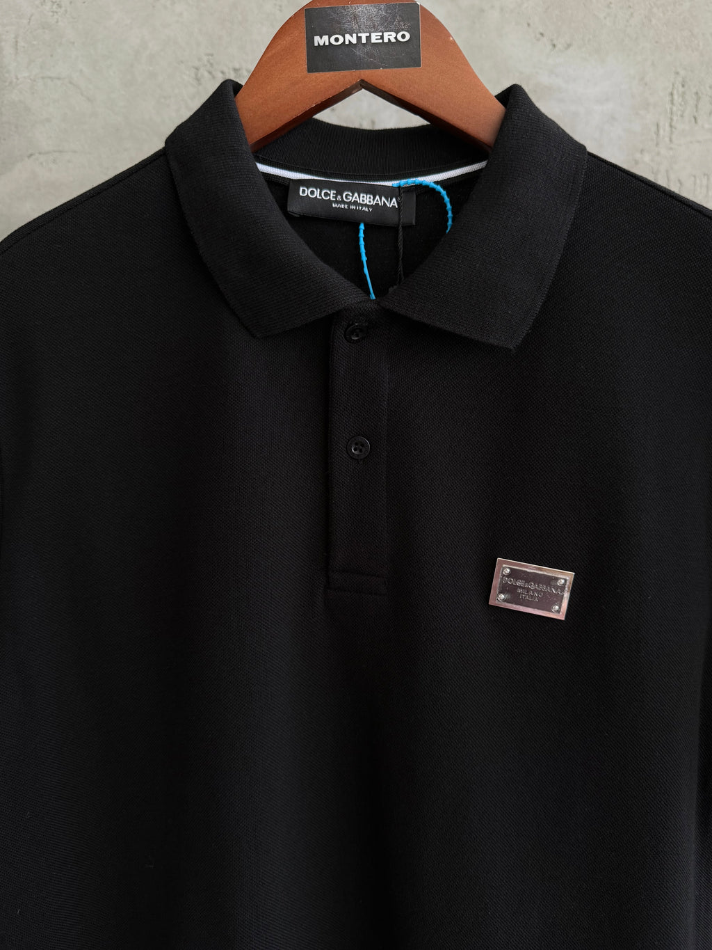DG06 Yaka siyah tshirt