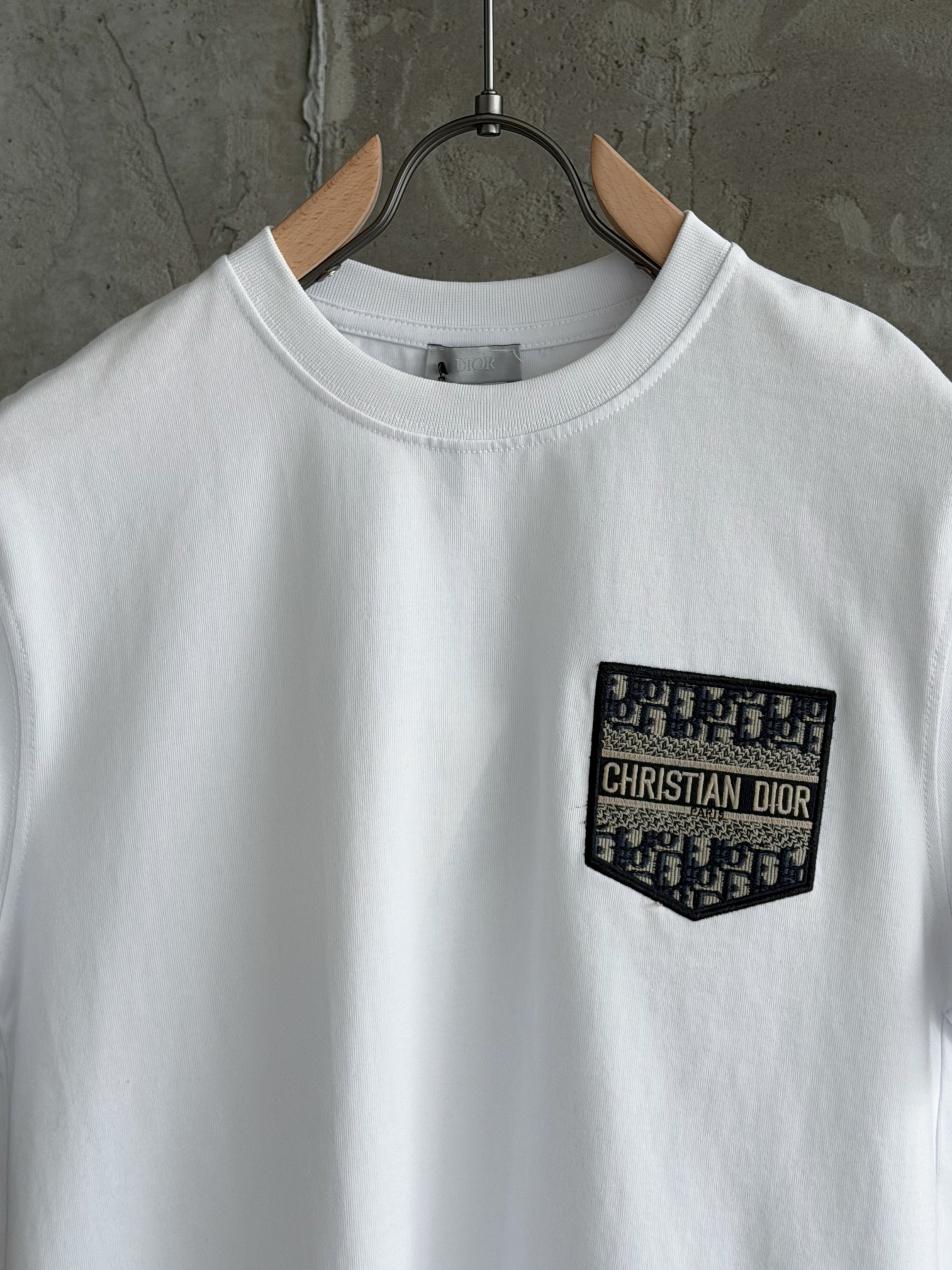D04 Premıum beyaz tshirt