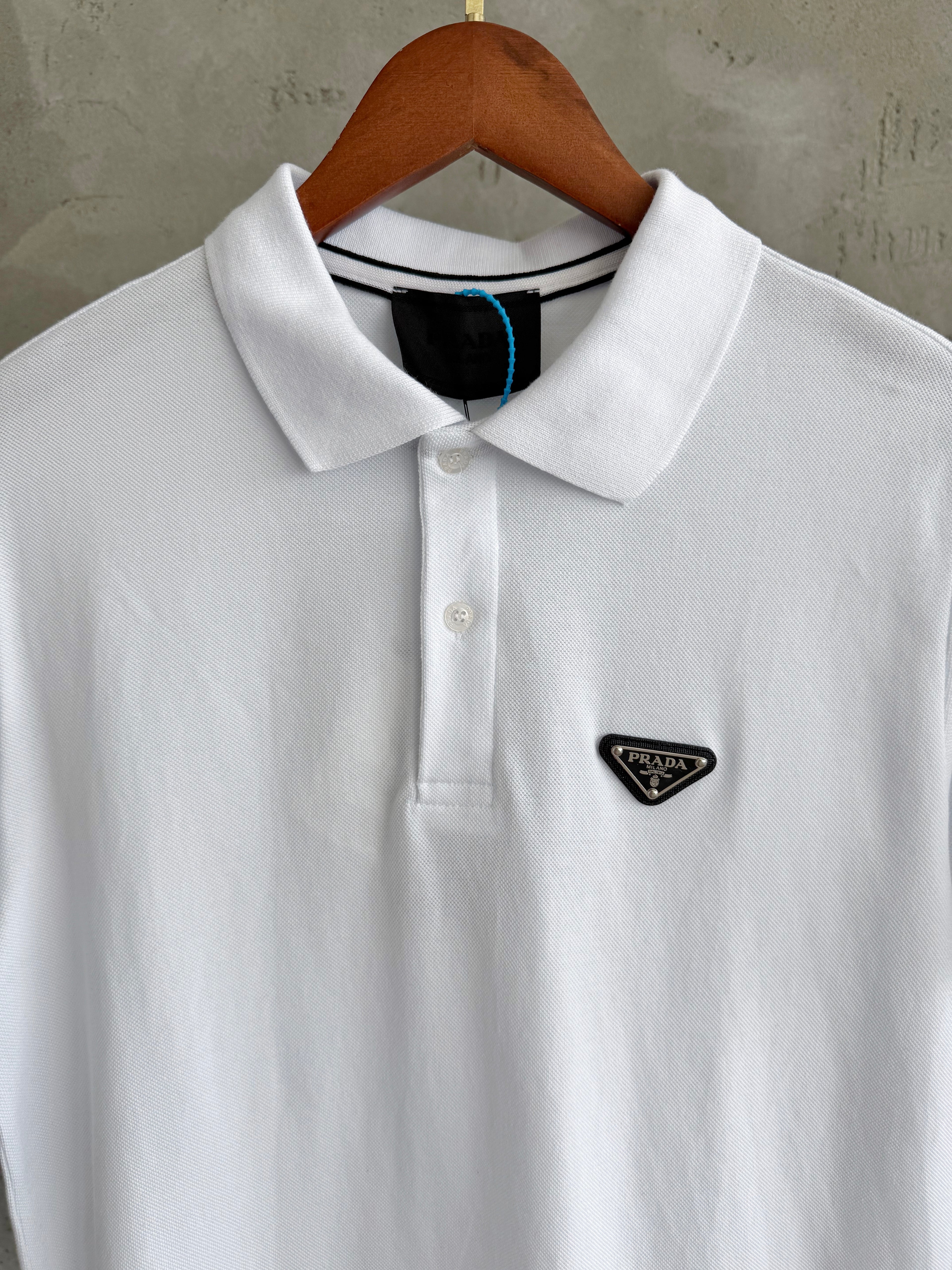P07 Arma Yaka beyaz tshirt