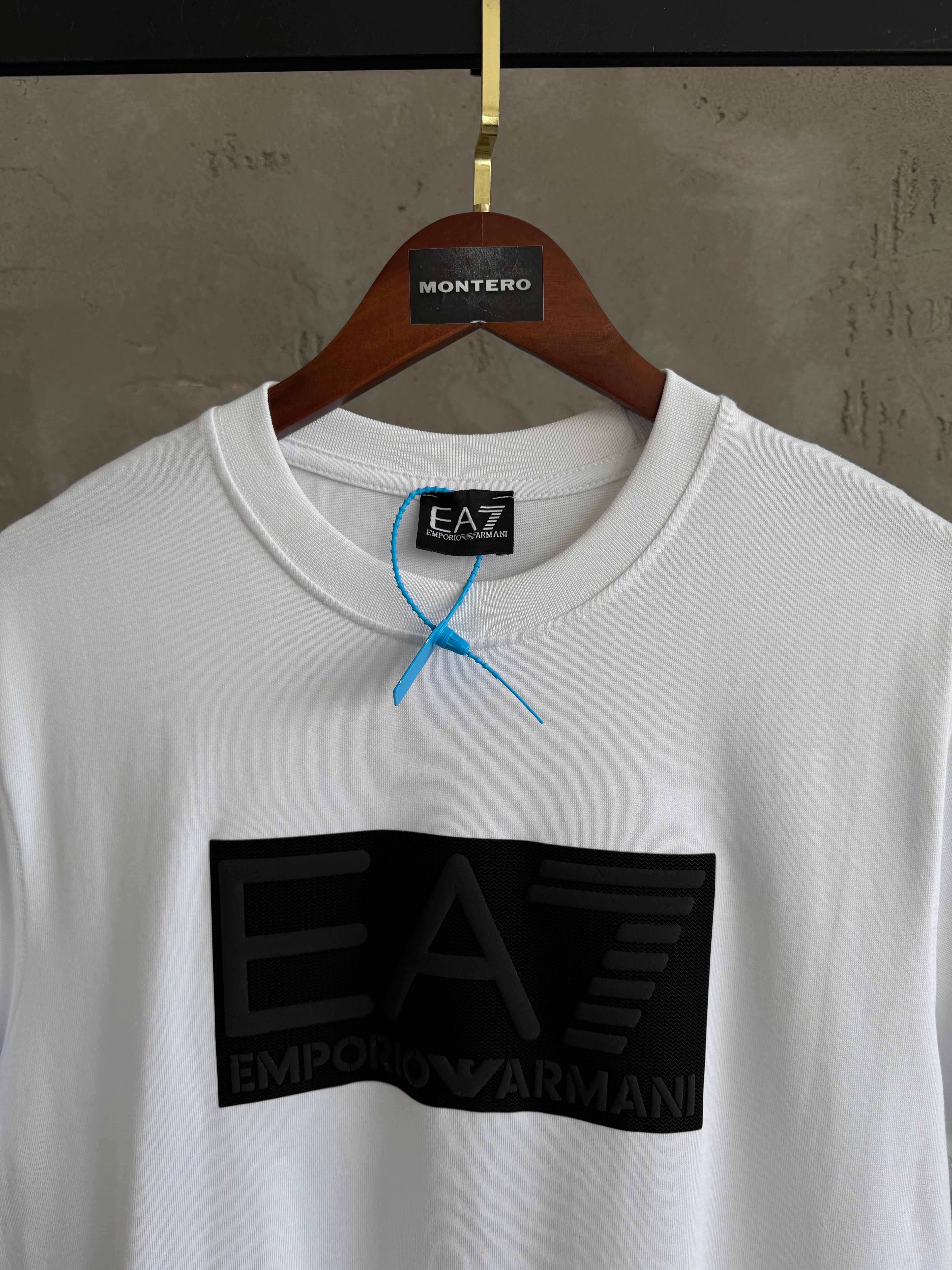 EA02 yüksek baskı beyaz tshirt