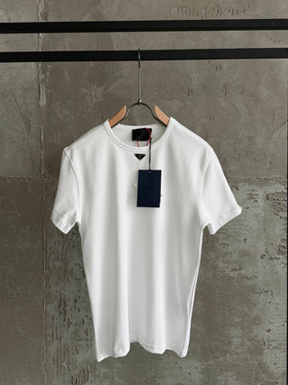 P01 Arma beyaz tshirt