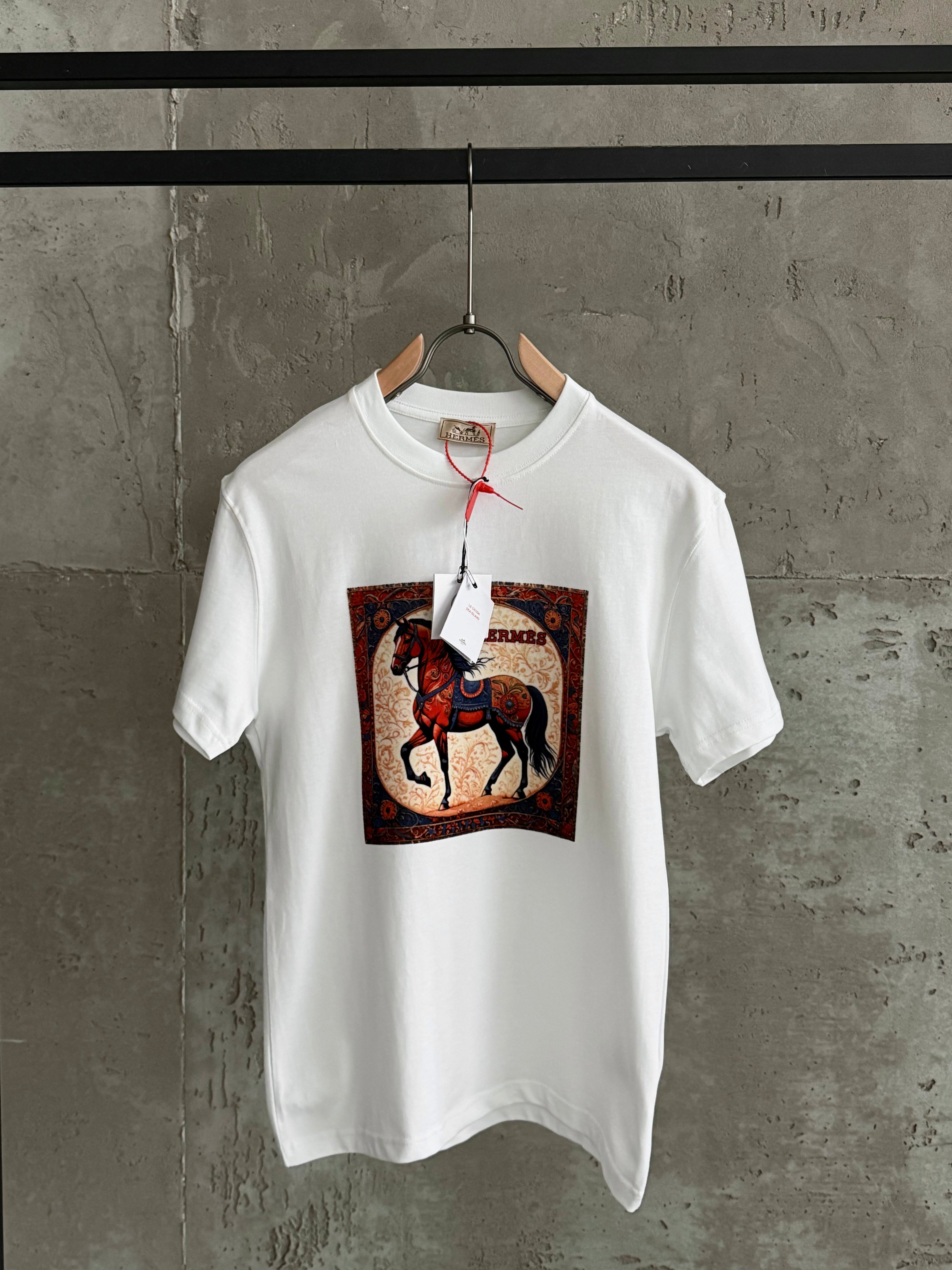 H02 Vintage beyaz tshirt