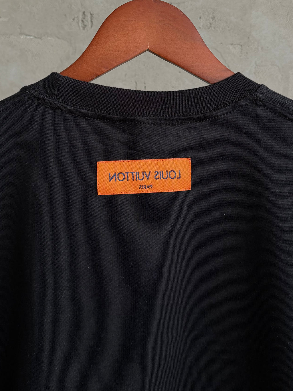 LV06 cepli siyah tshirt