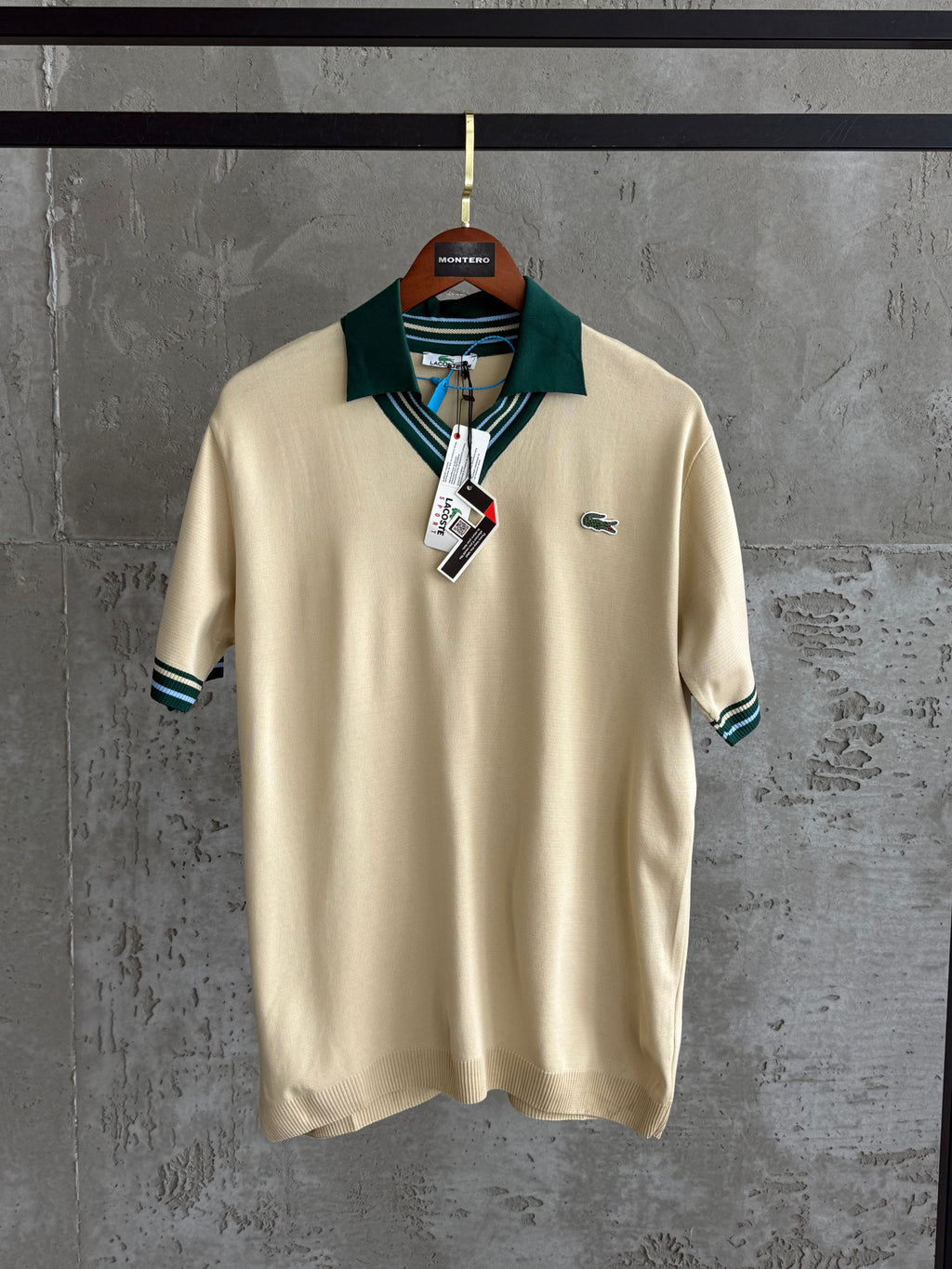 L001 V Polo Yaka krem tshirt