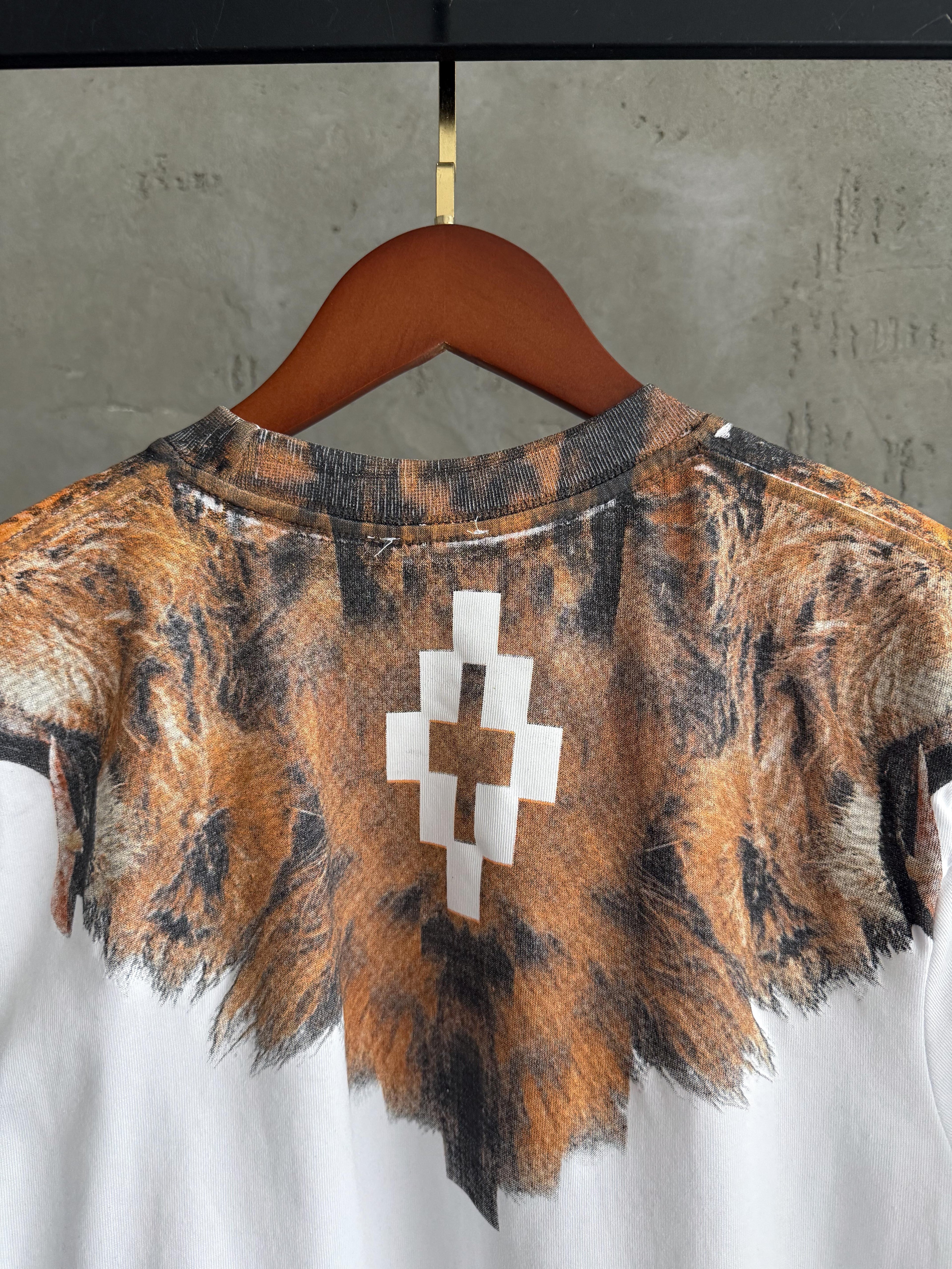 MB01 Leo kahve-beyaz tshirt