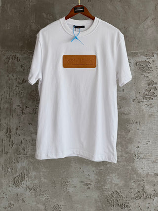 LV04 Deri arma beyaz tshirt