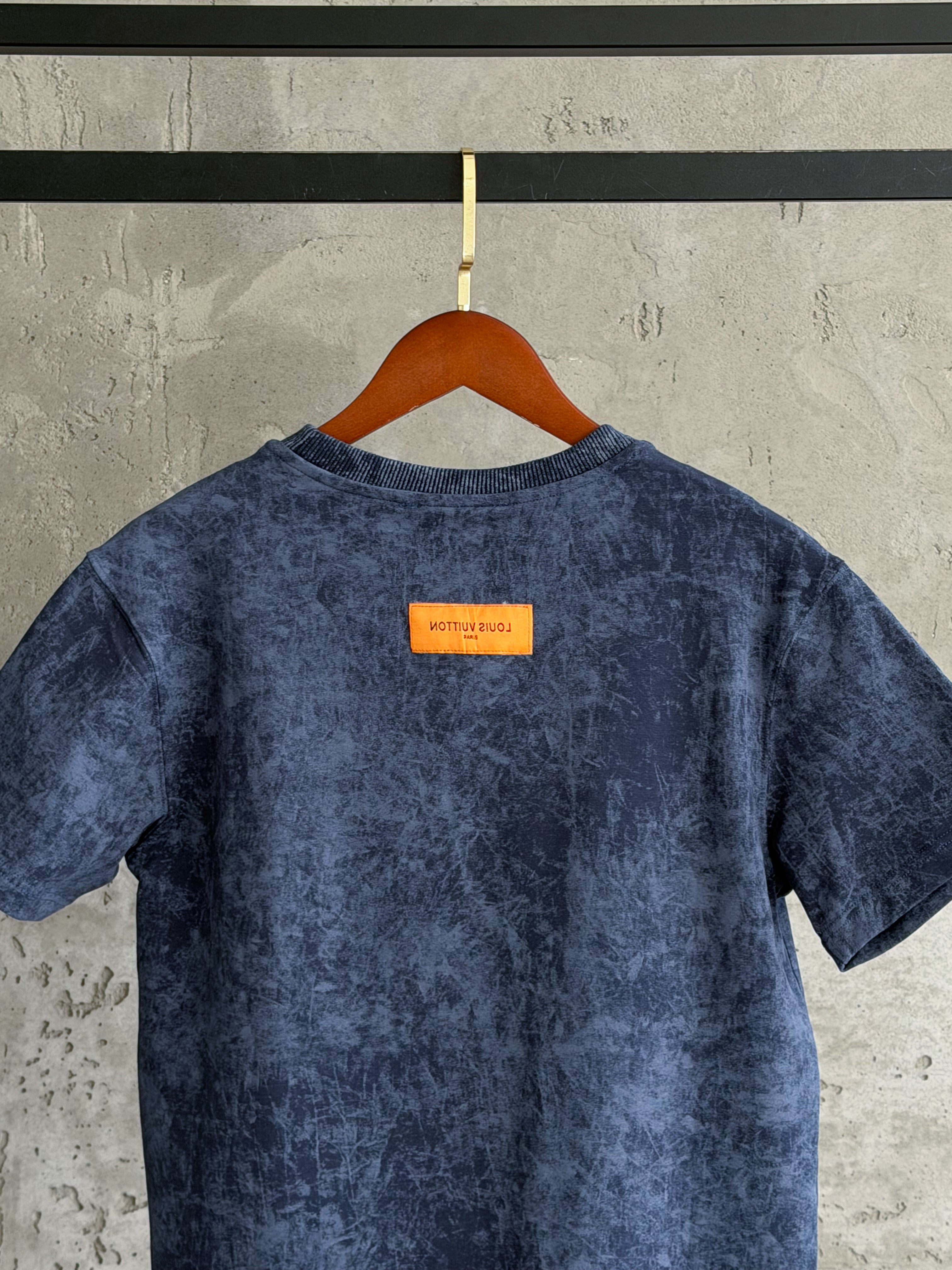 LV09 Duman mavi tshirt