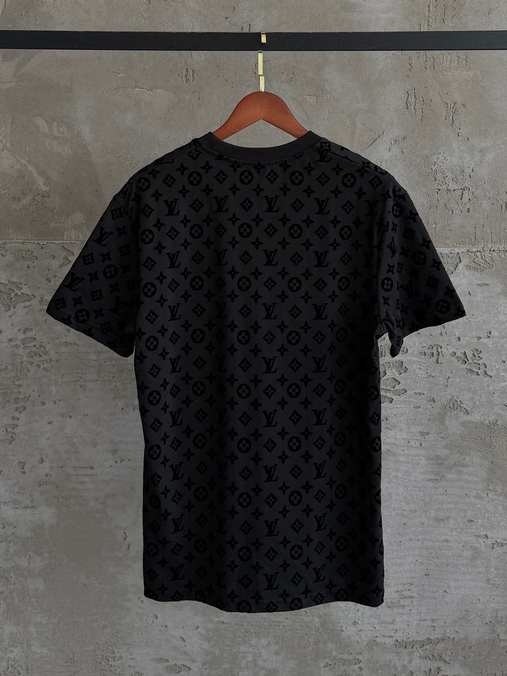 LV05 full baskı siyah tshirt