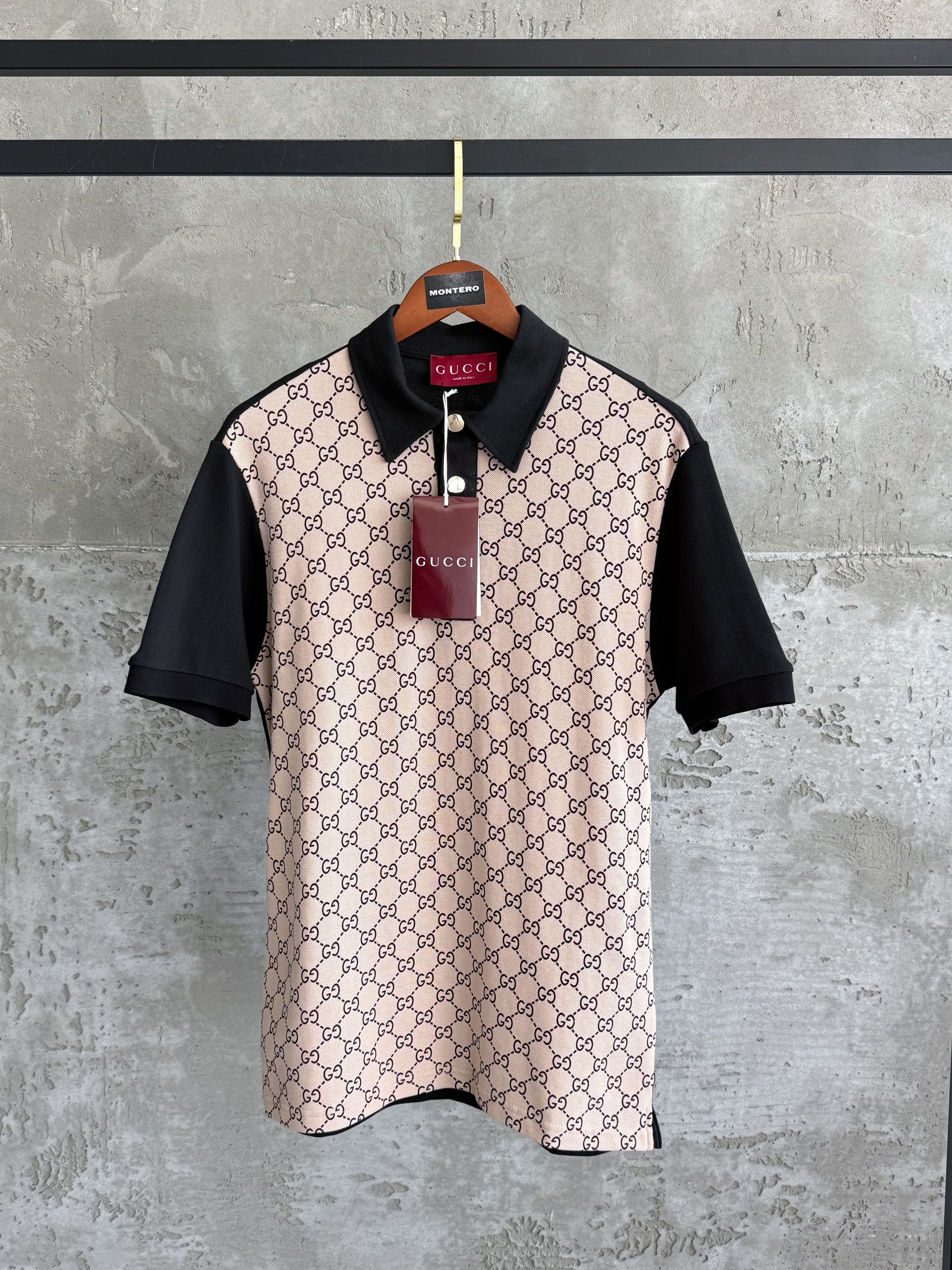 GC04 Yaka Gold siyah tshirt