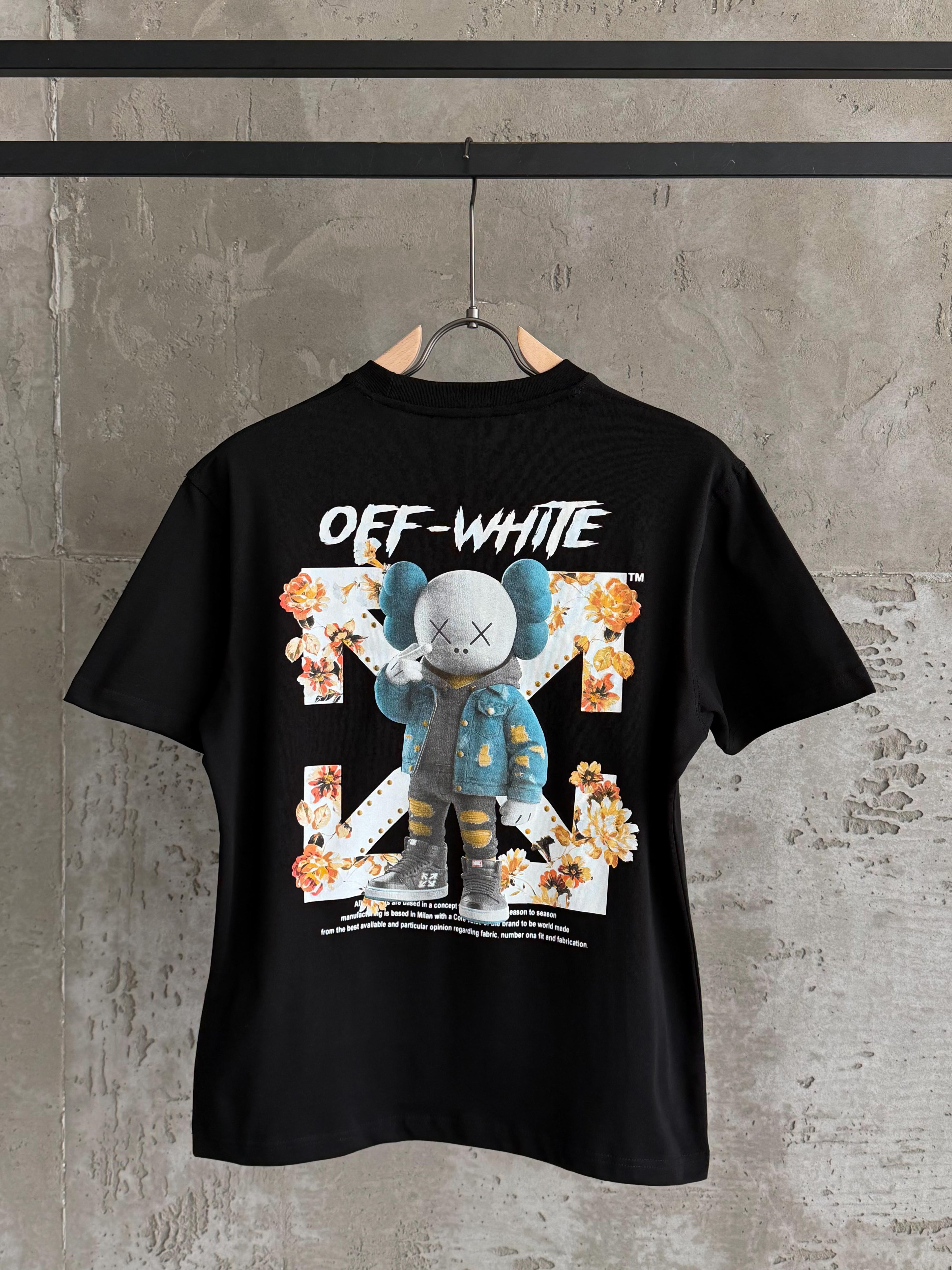 O&W03 X Bloom siyah tshirt