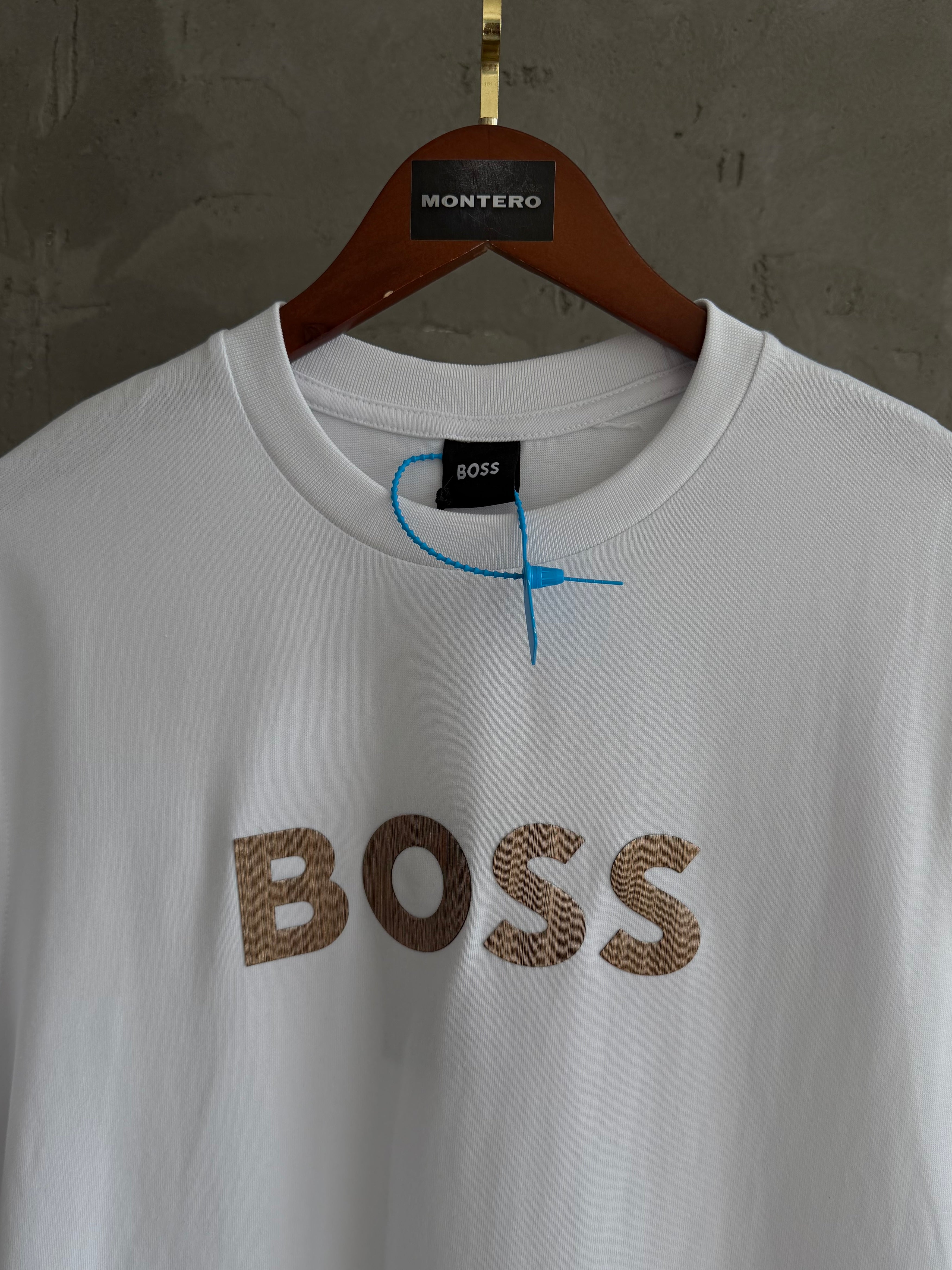B02 frekans beyaz tshirt