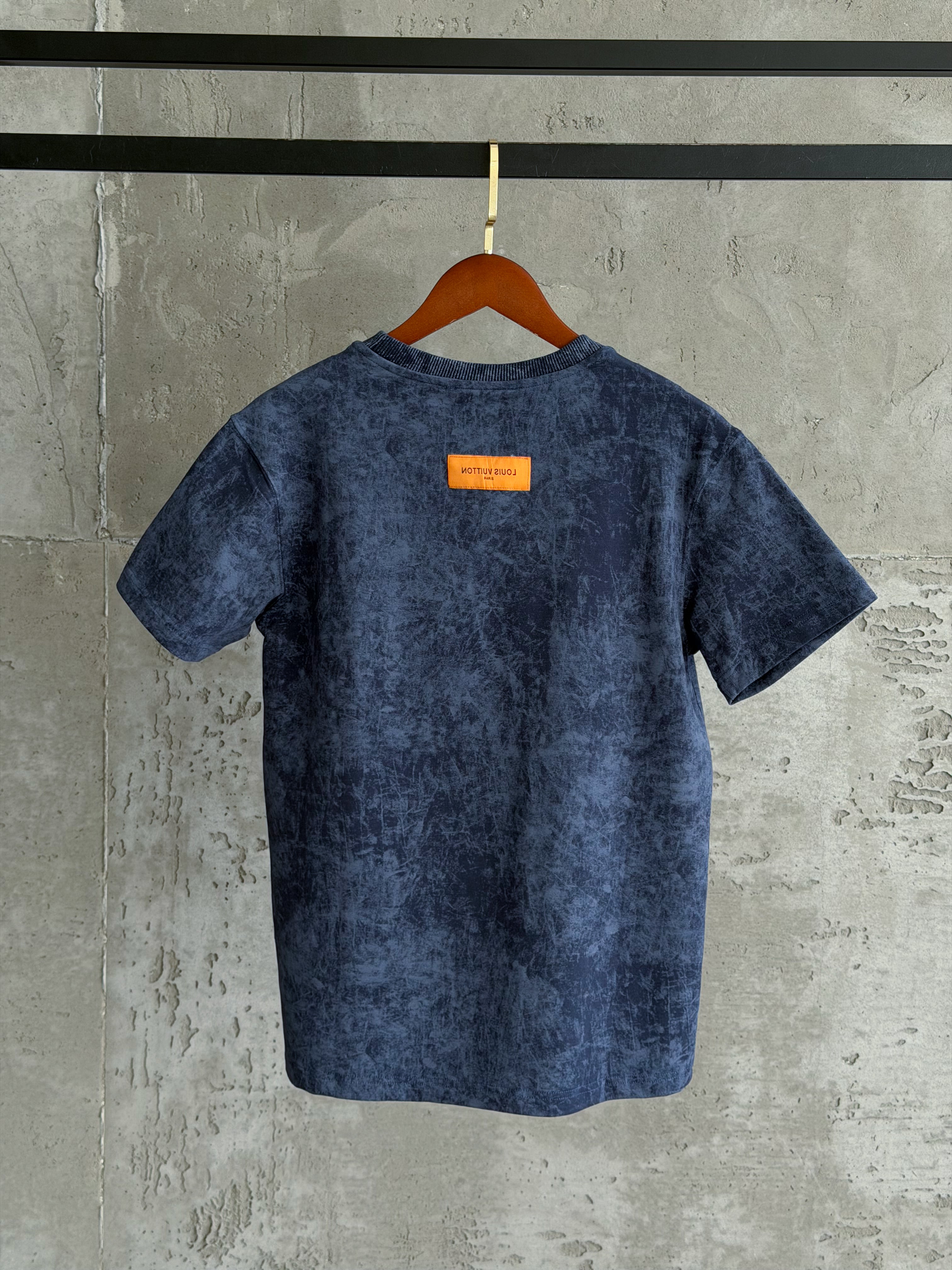 LV09 Duman mavi tshirt