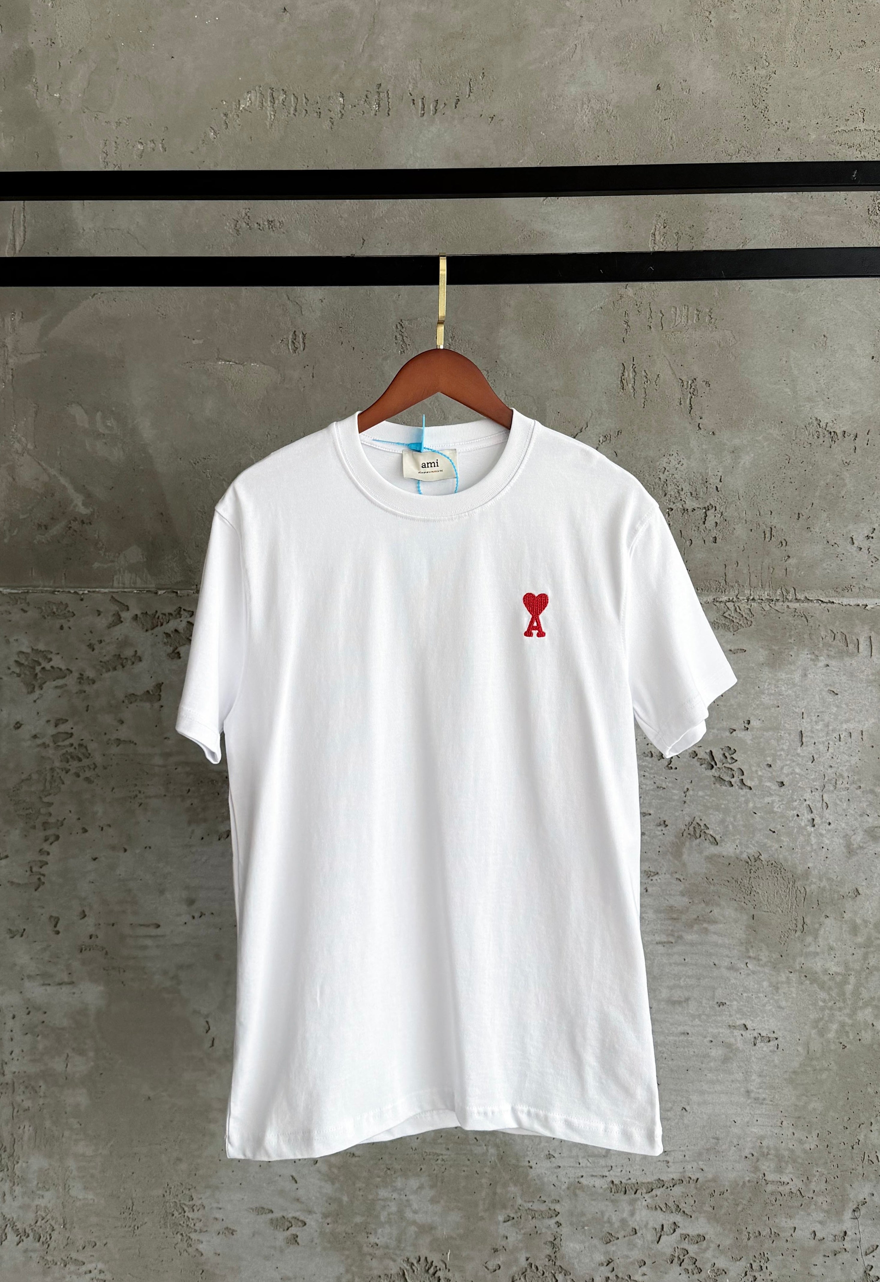 Al01 Premium kalp beyaz tshirt