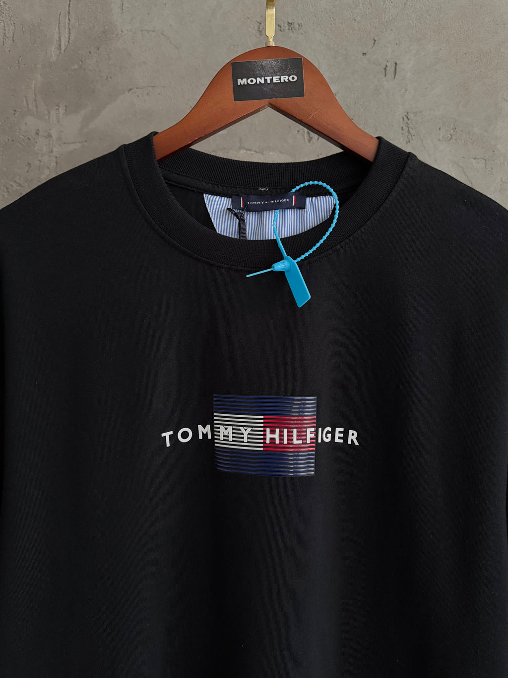 T01 yüksek baskılı siyah tshirt