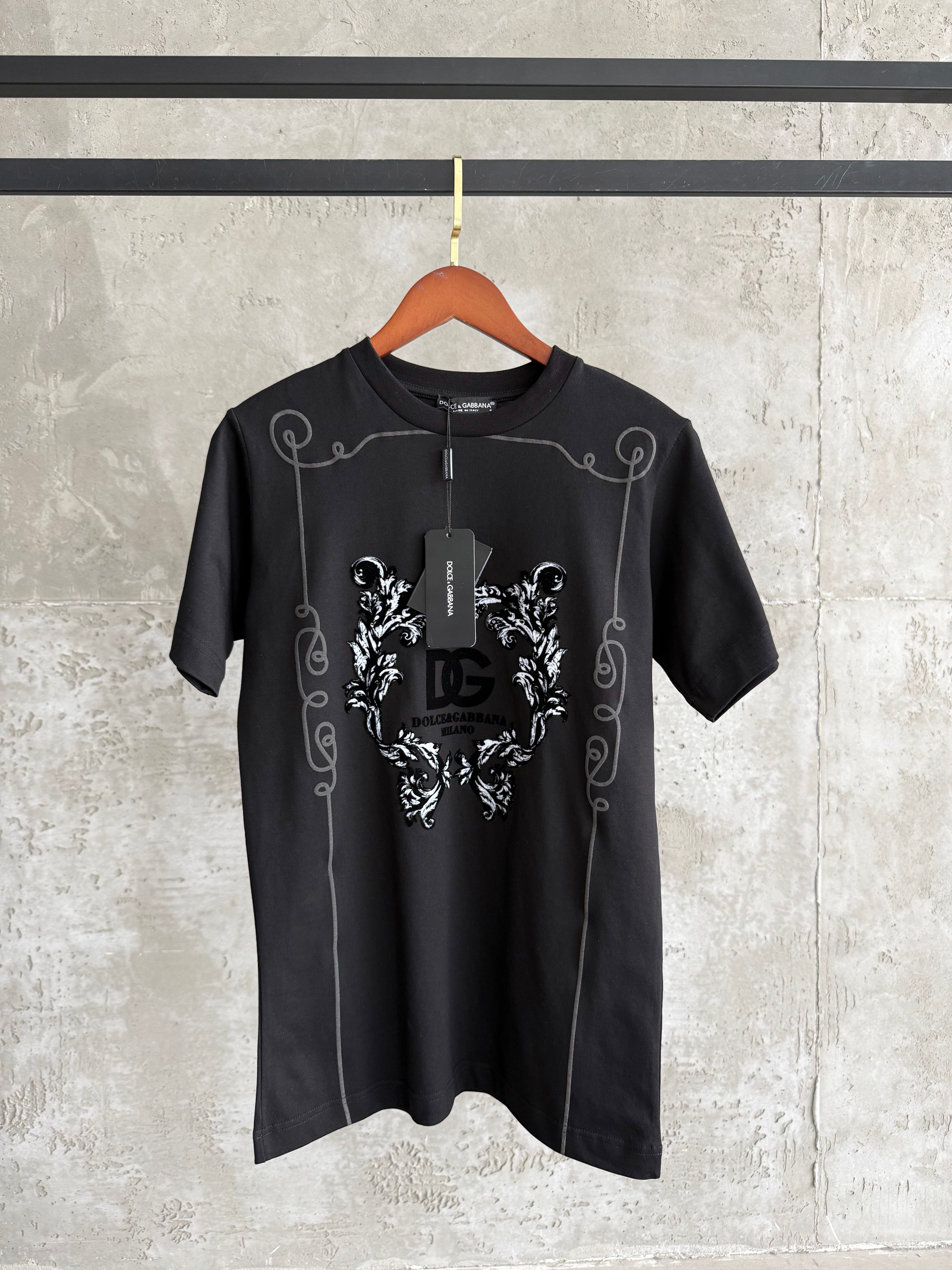 DG Frame siyah tshirt