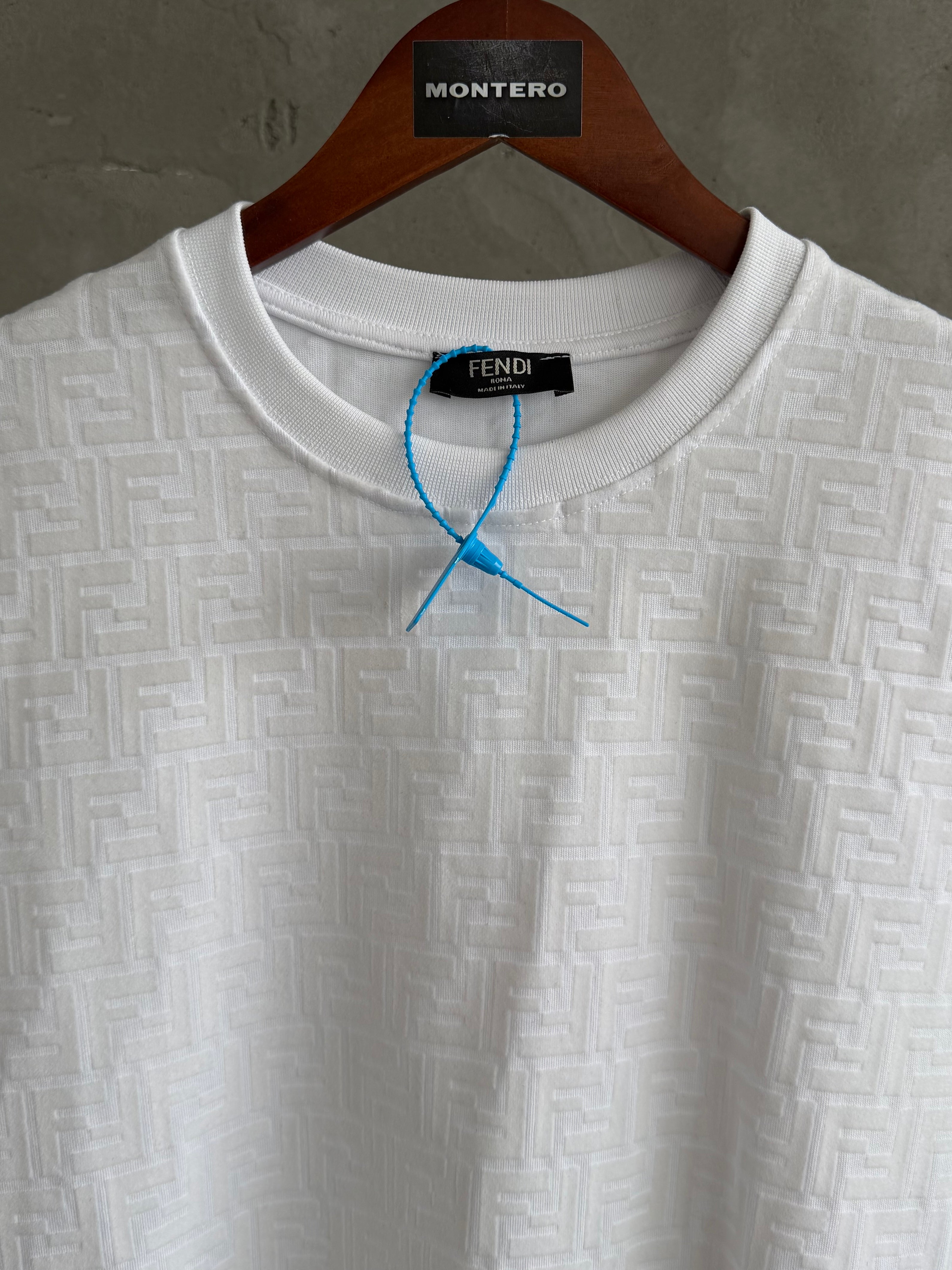 F02 flok full baskı beyaz tshirt