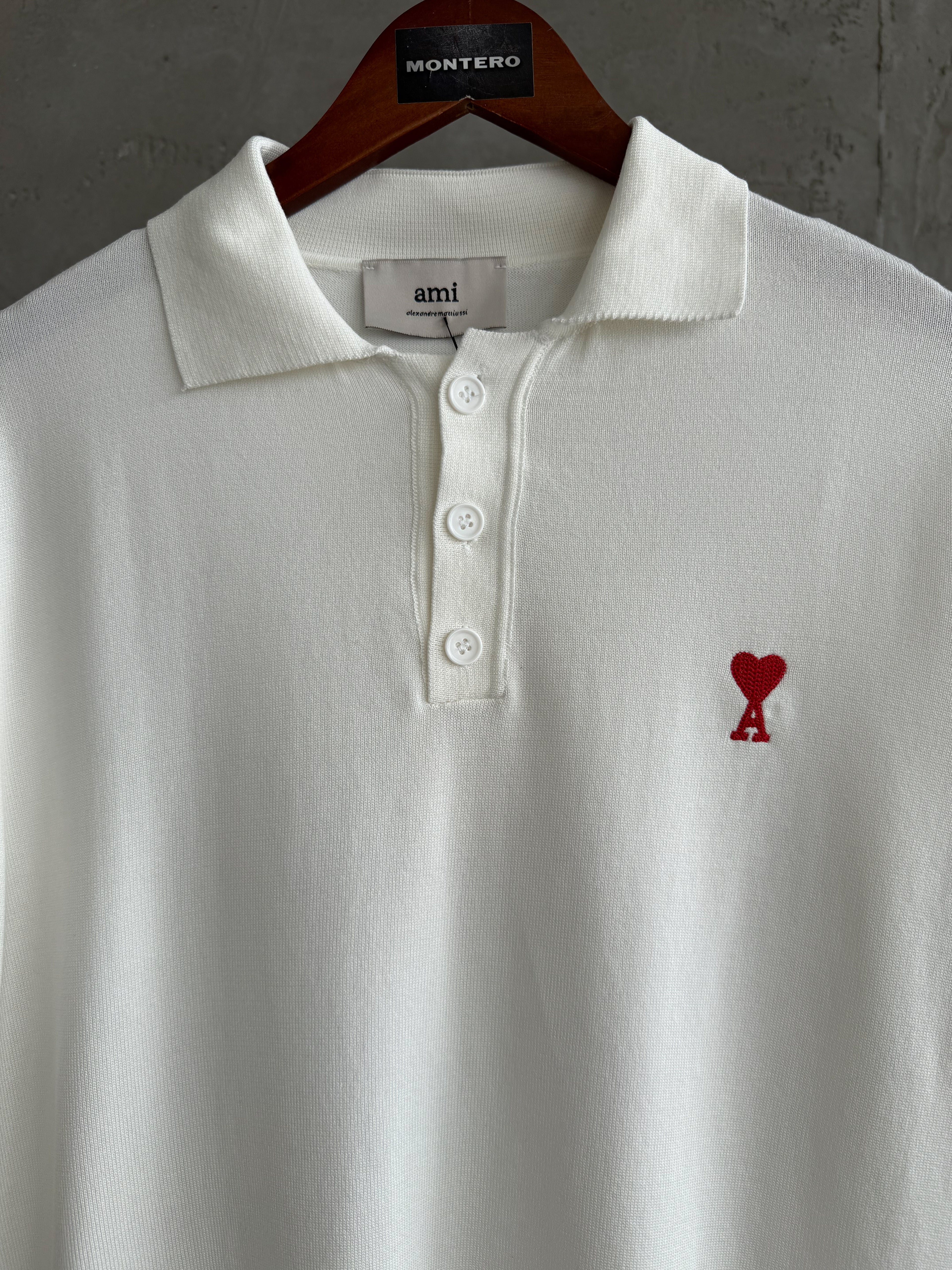 AI03 Yaka Triko beyaz tshirt
