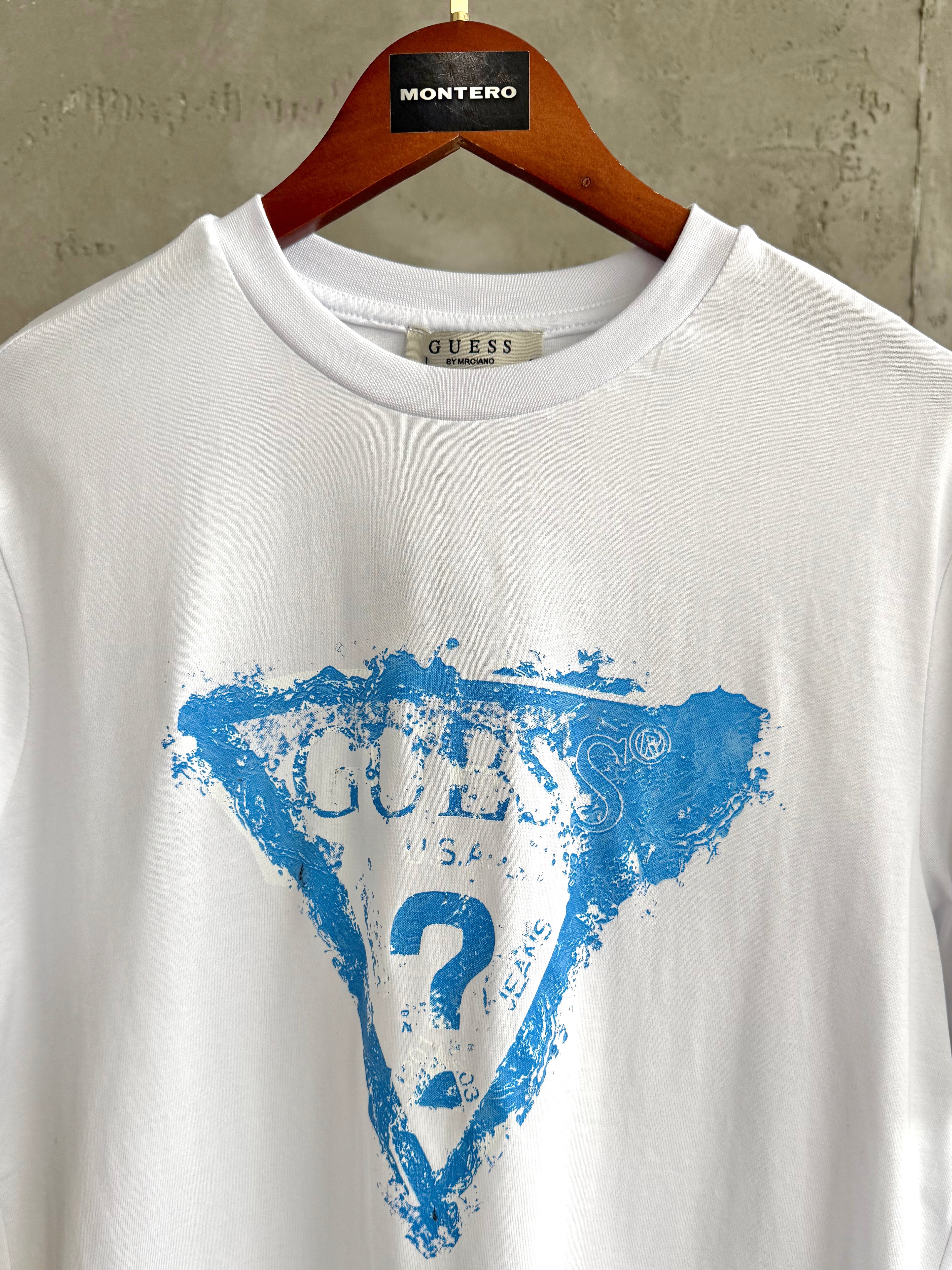 G06 Blue beyaz tshirt