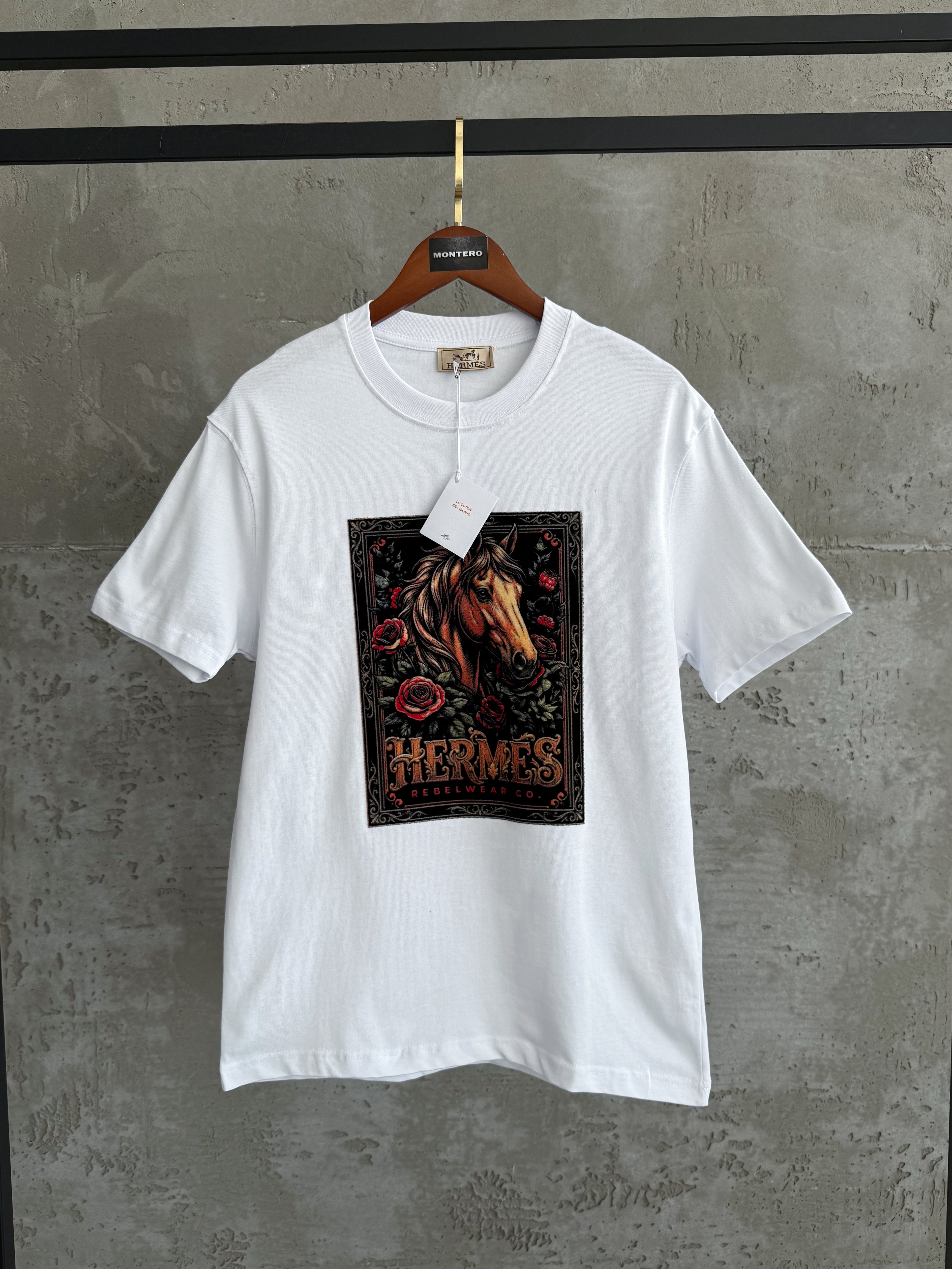 H11 Bloom beyaz tshirt