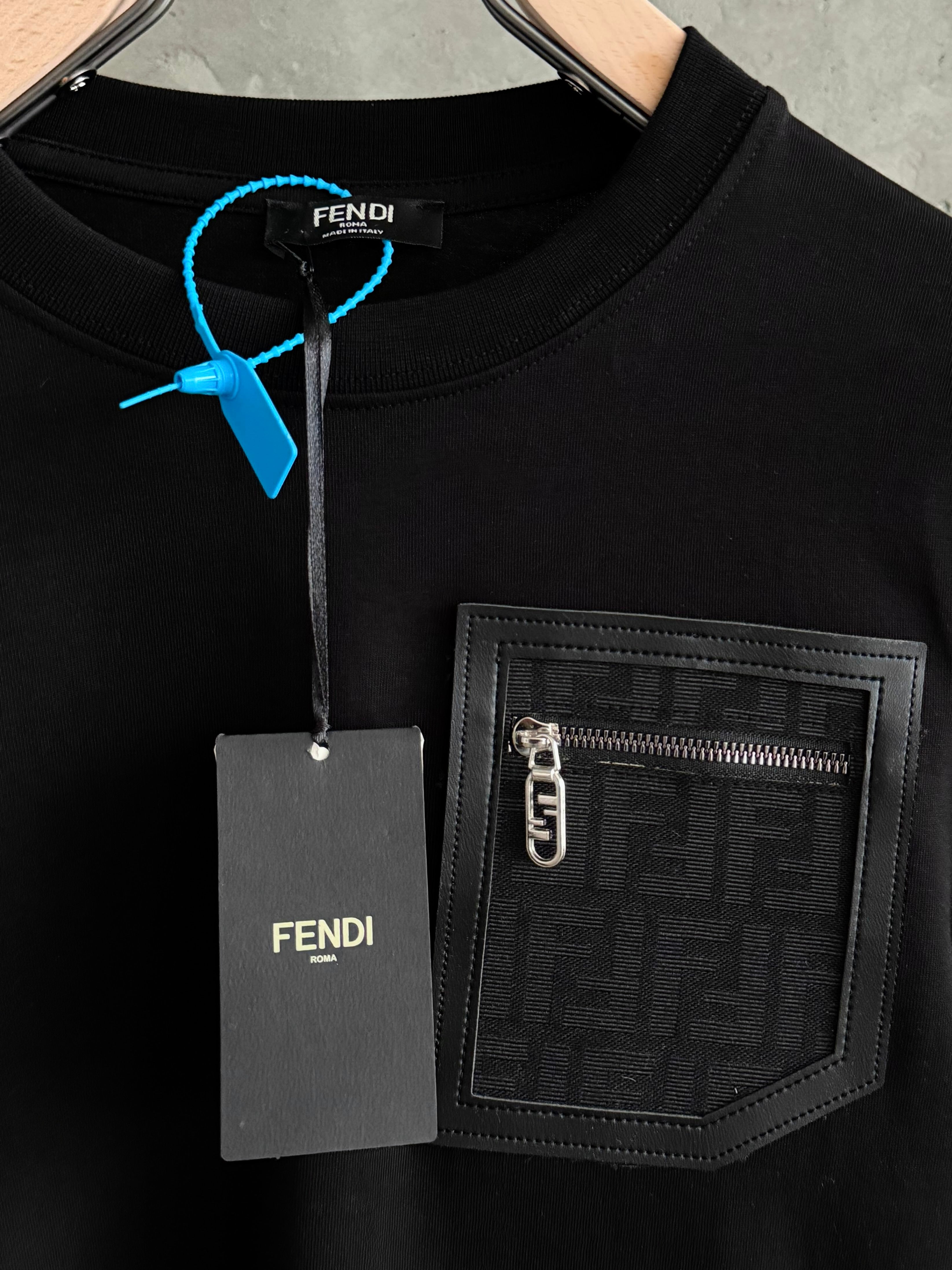 F01 Plus cepli siyah tshirt