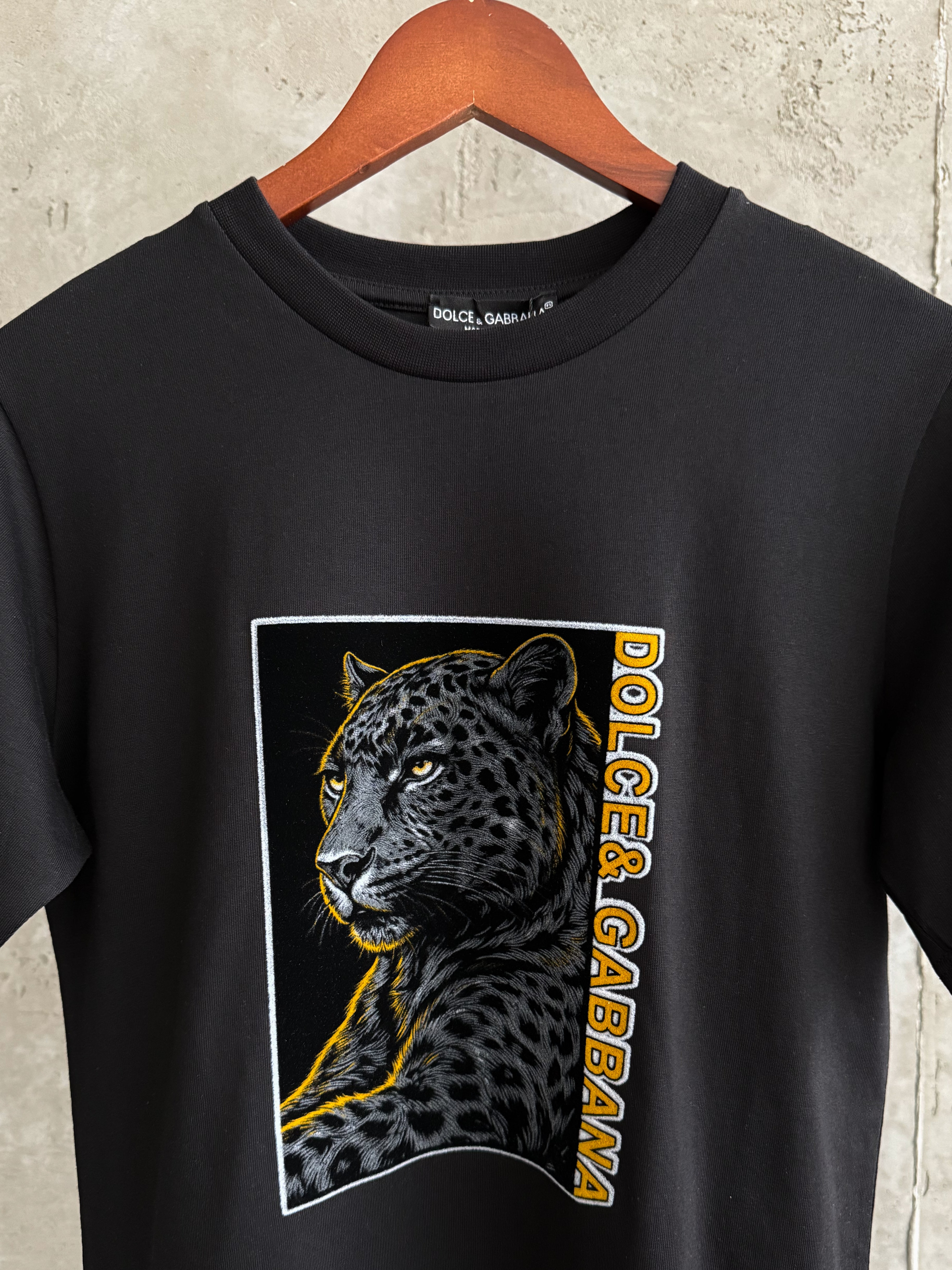 DG08 Kaplan siyah tshirt