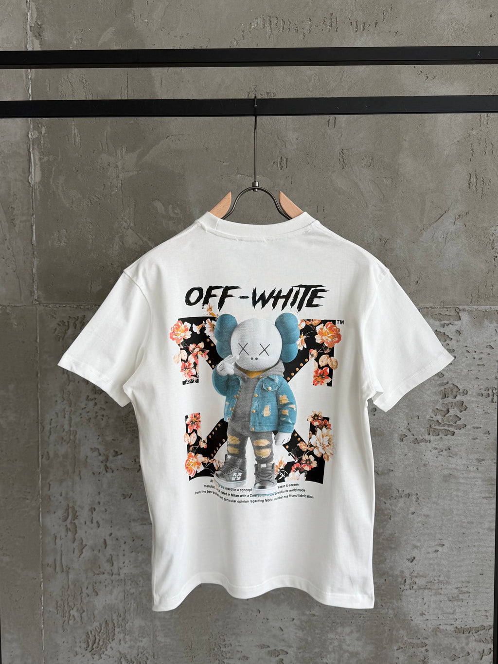 O&W03 X Bloom beyaz tshirt