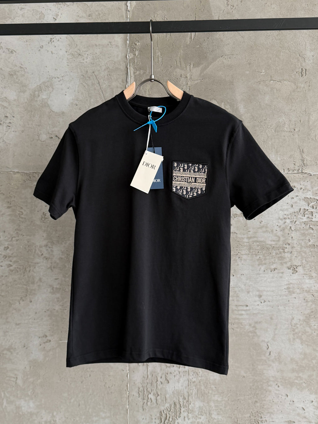D04 Premium siyah tshirt