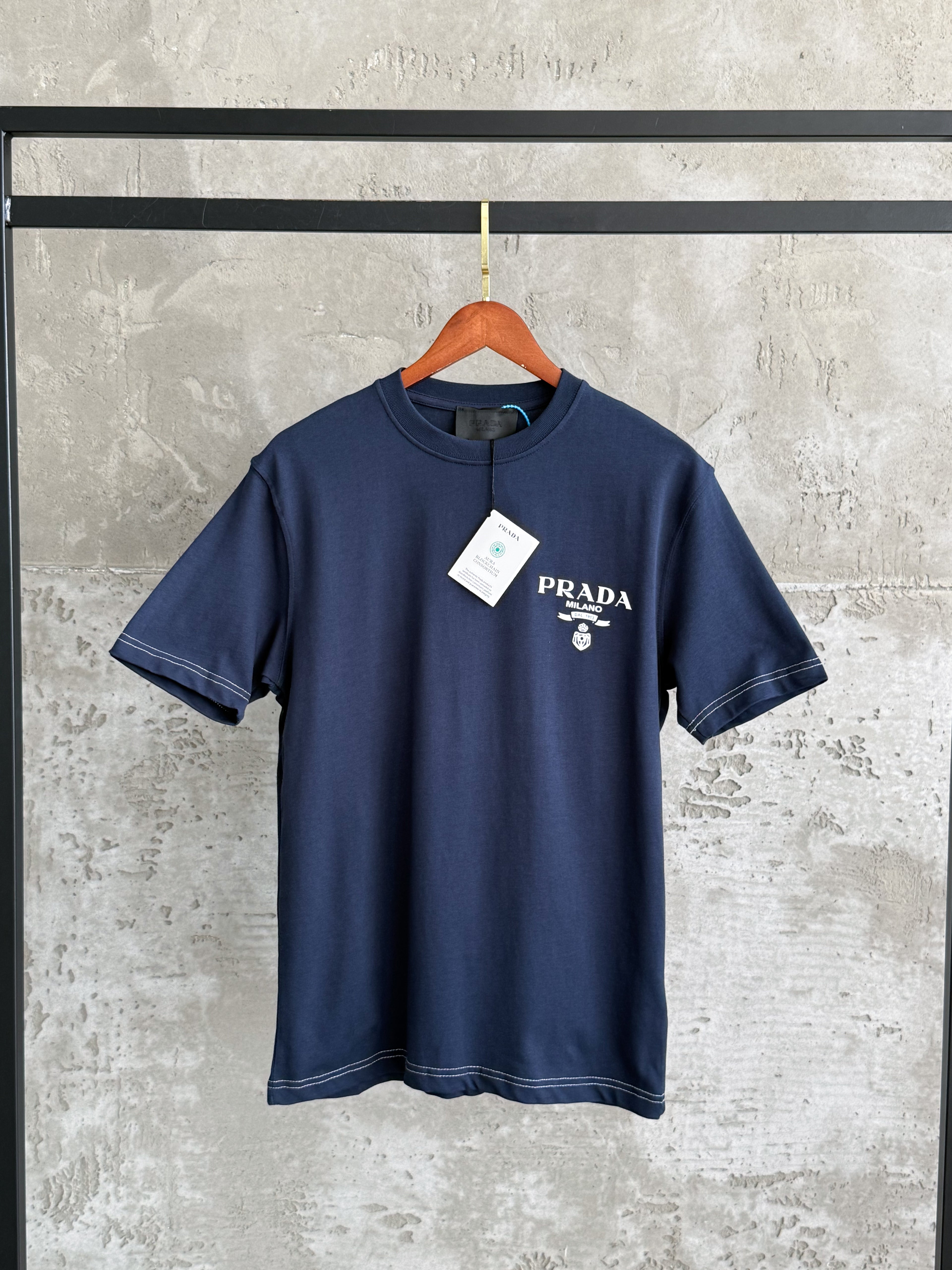 P06 New lacivert tshirt