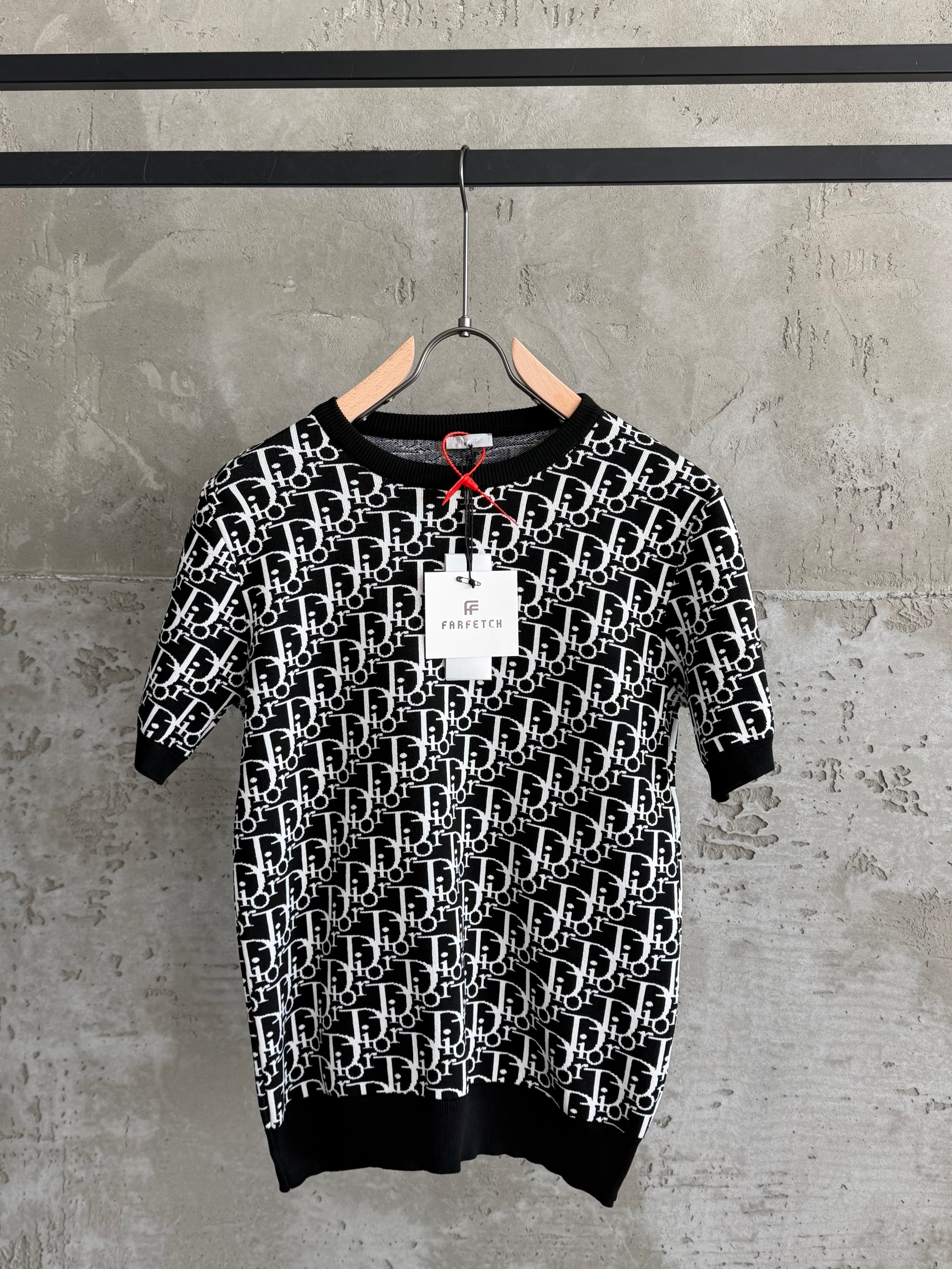 D03 Triko siyah tshirt