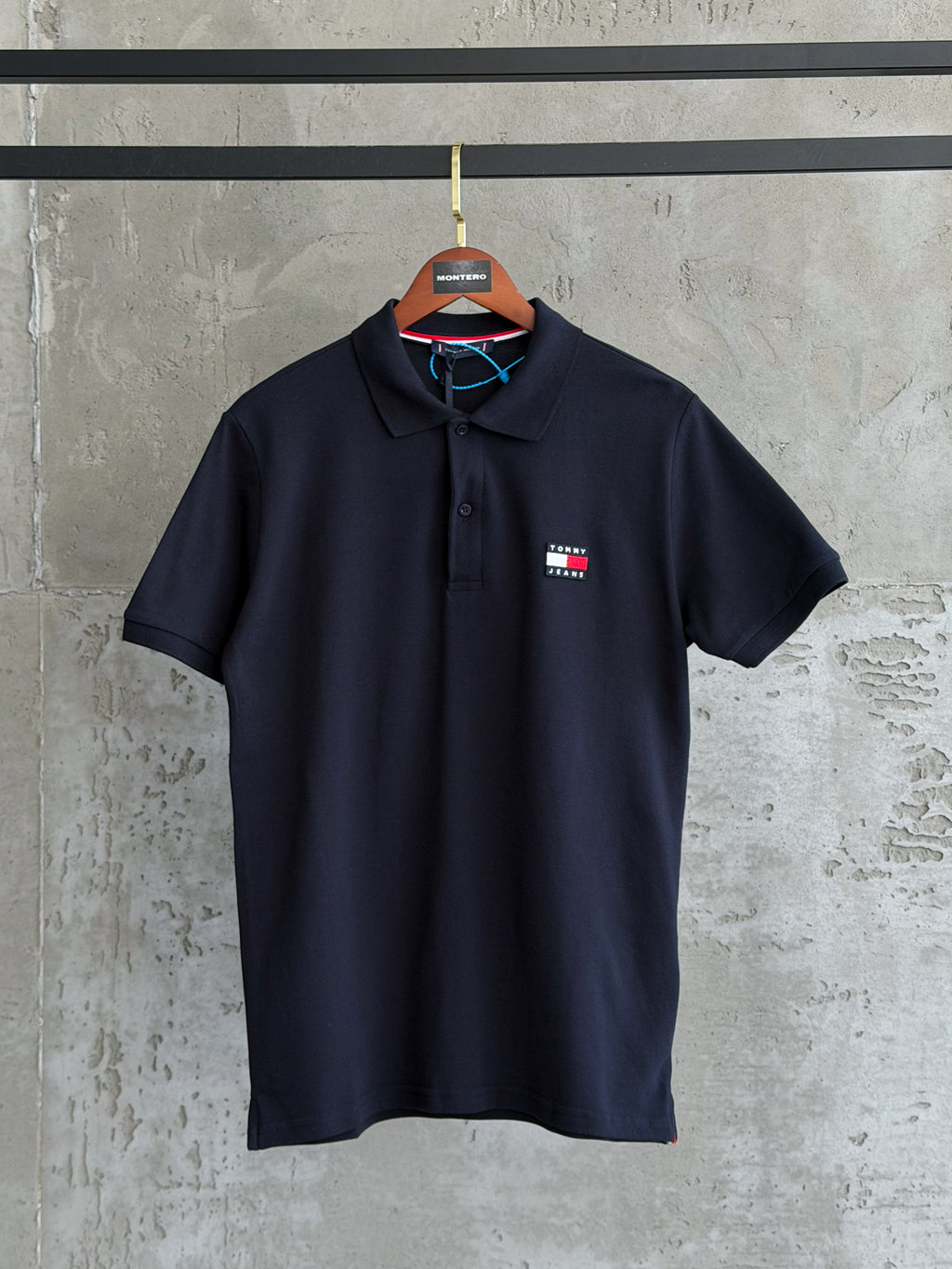 T02 Yaka lacivert tshirt