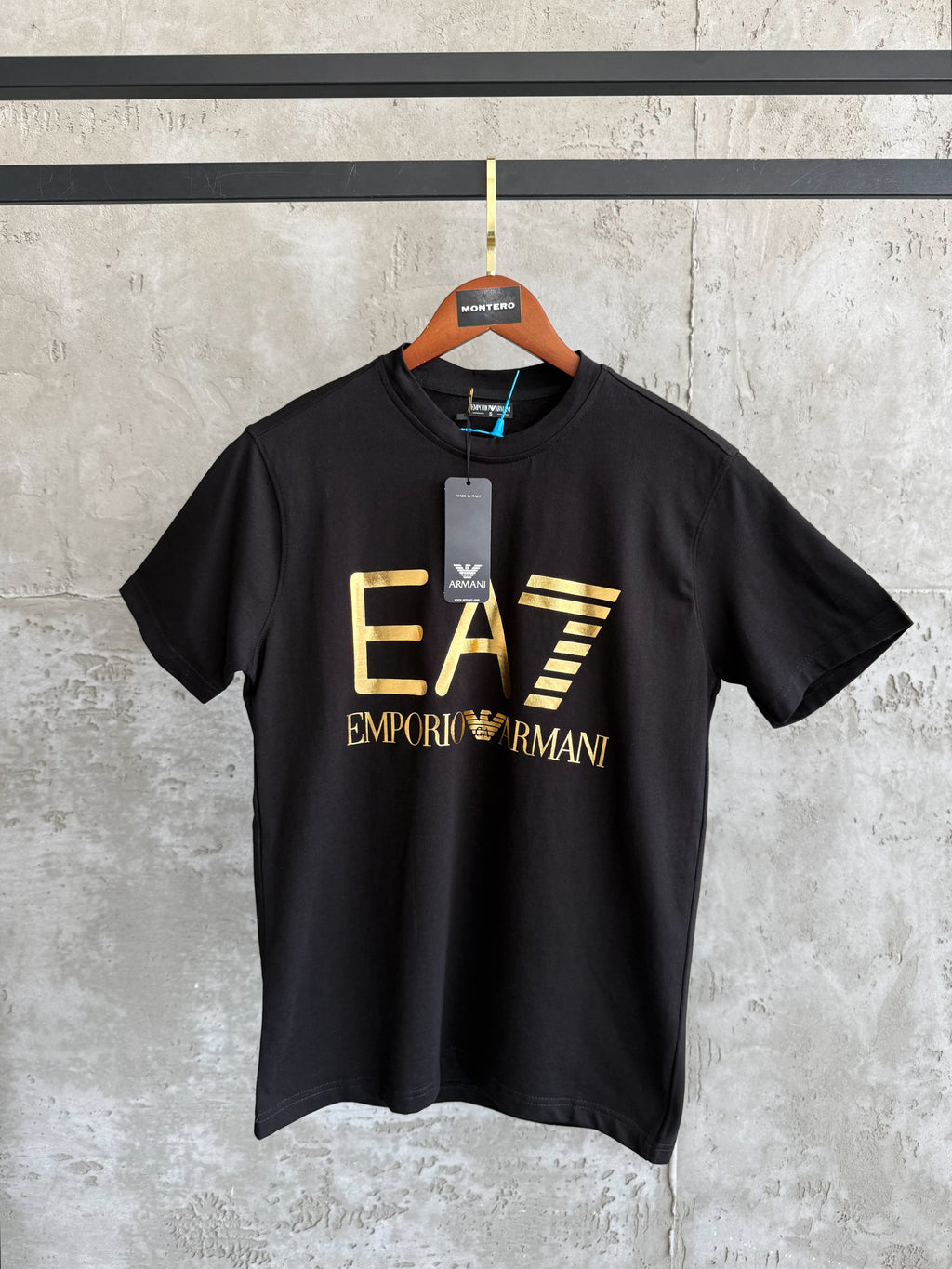 EA03 Gold siyah tshirt