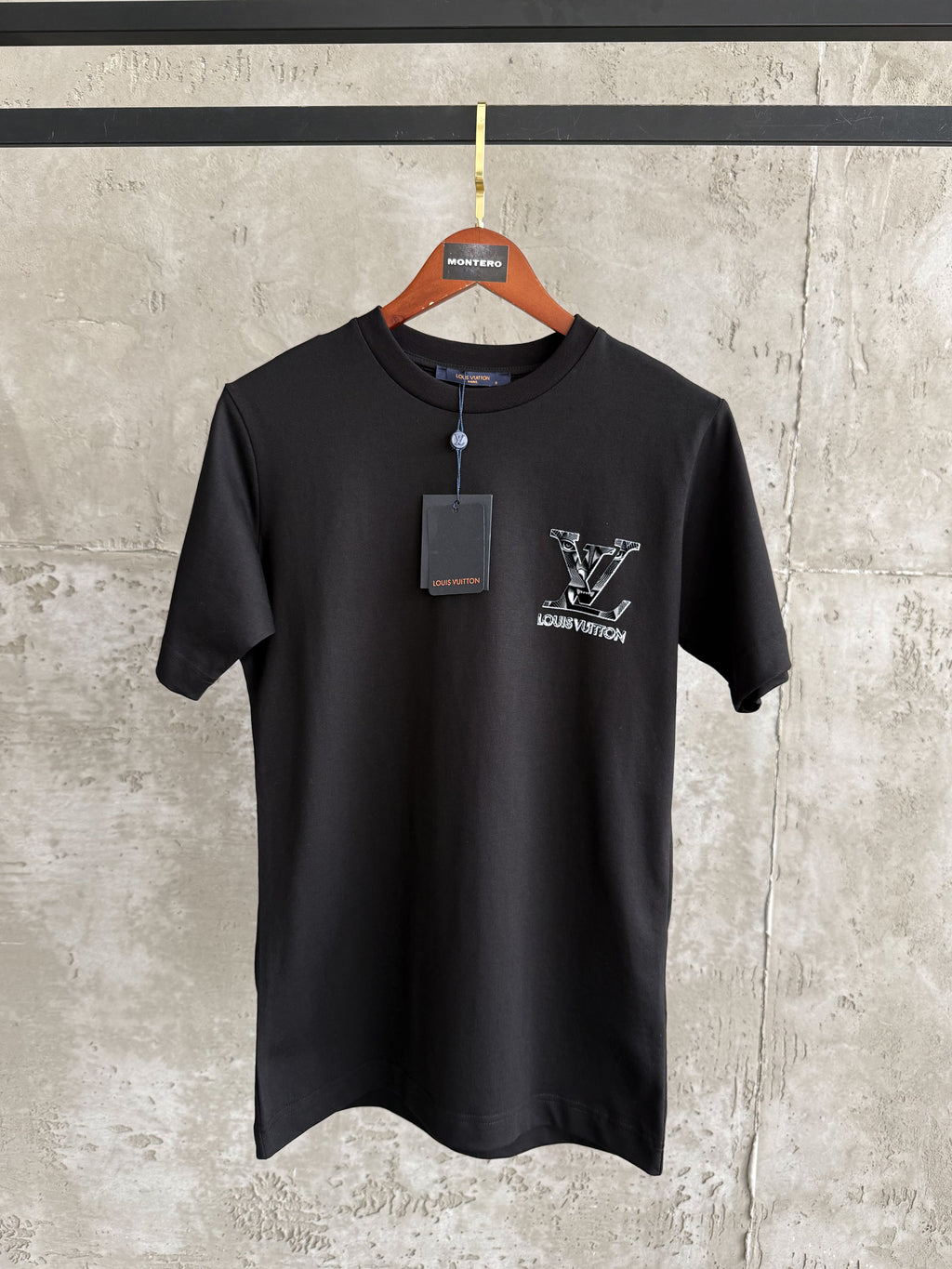 LV17 Flok siyah tshirt