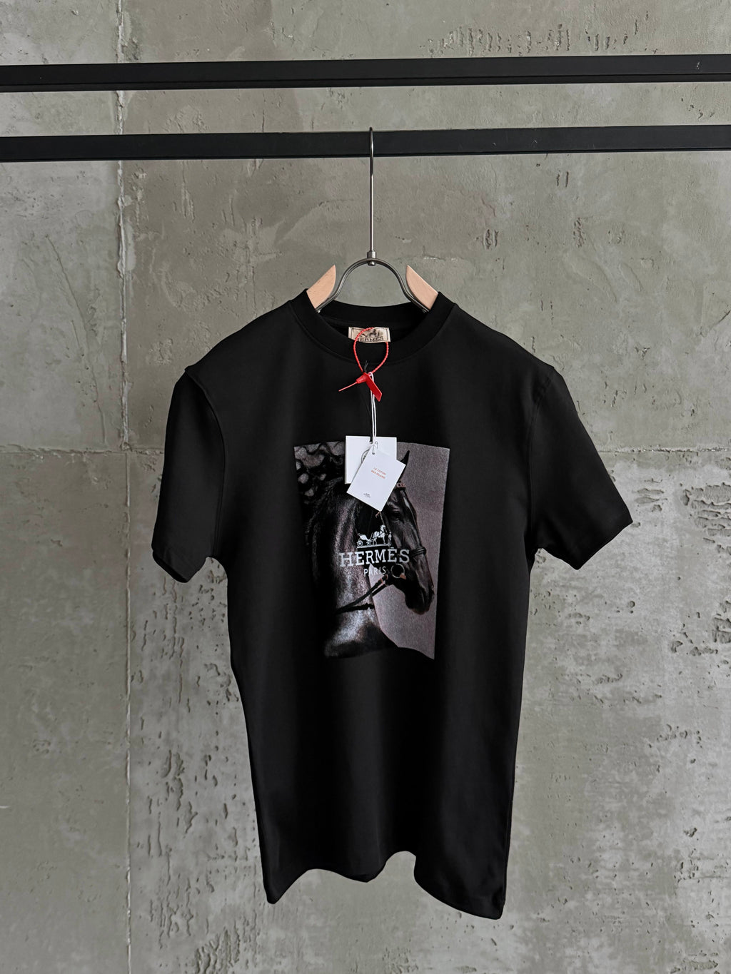 H06 Knight siyah tshirt