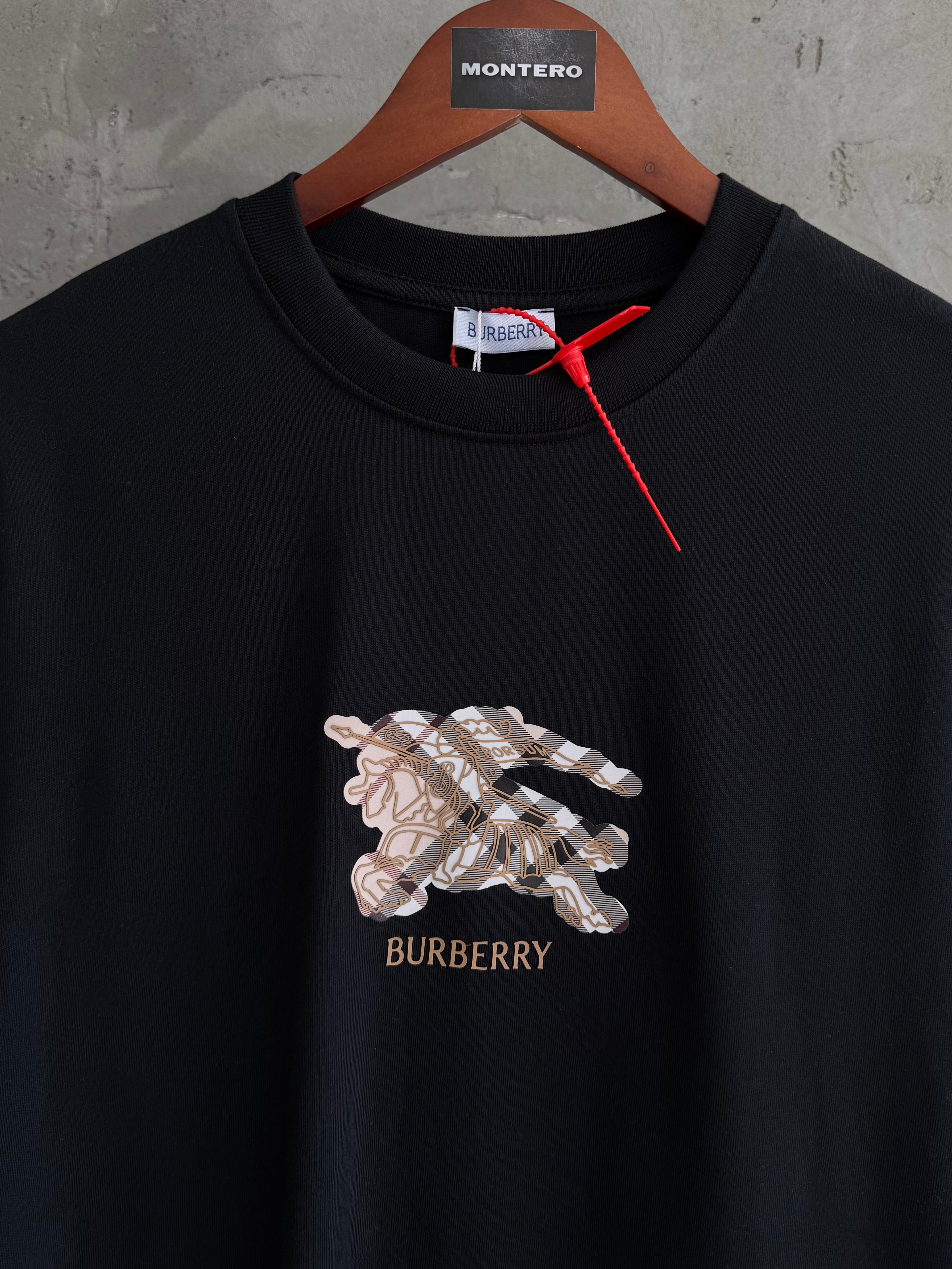 Berry01 desenli premium siyah tshirt