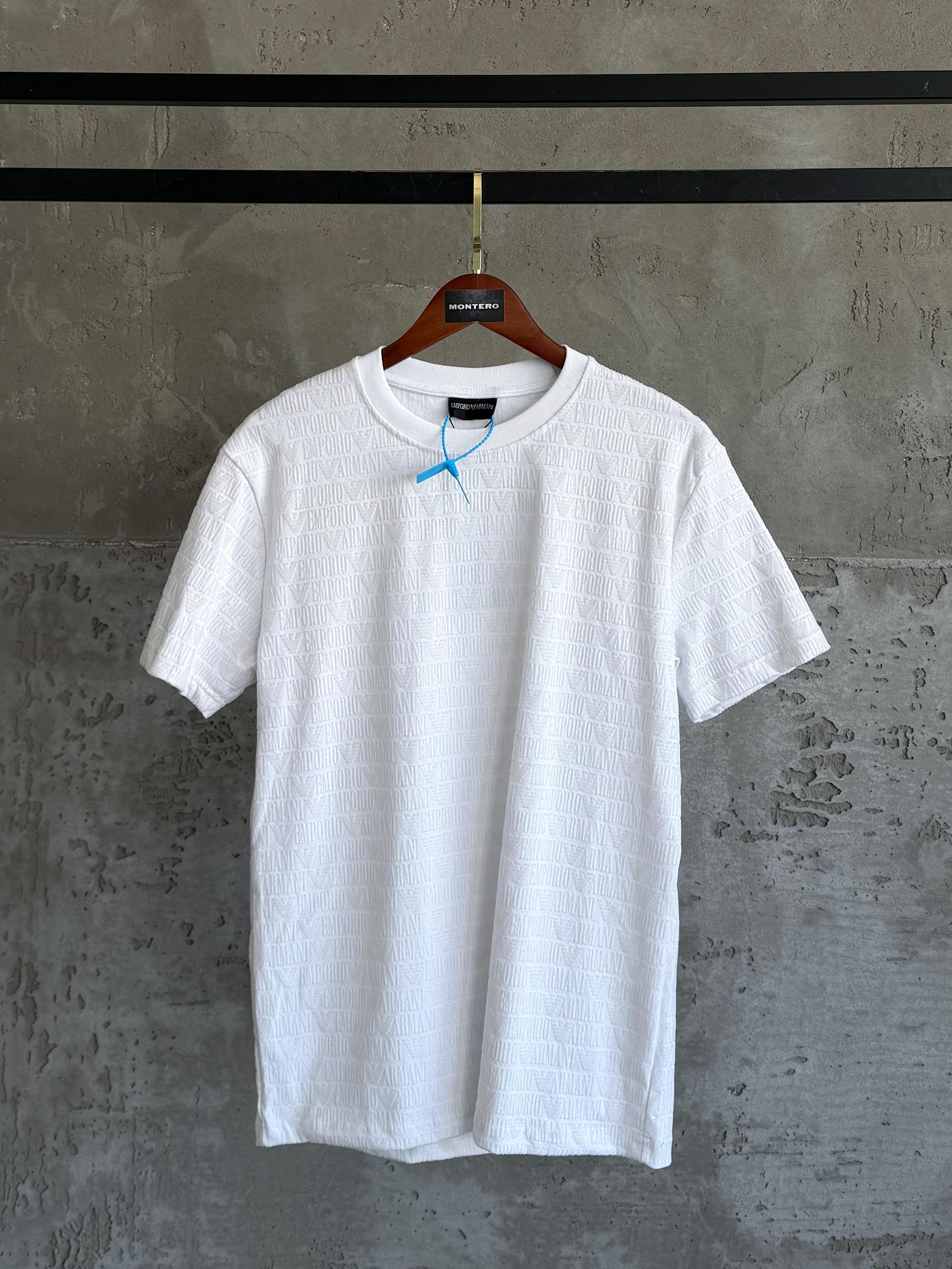 ARM01 Flok beyaz tshirt