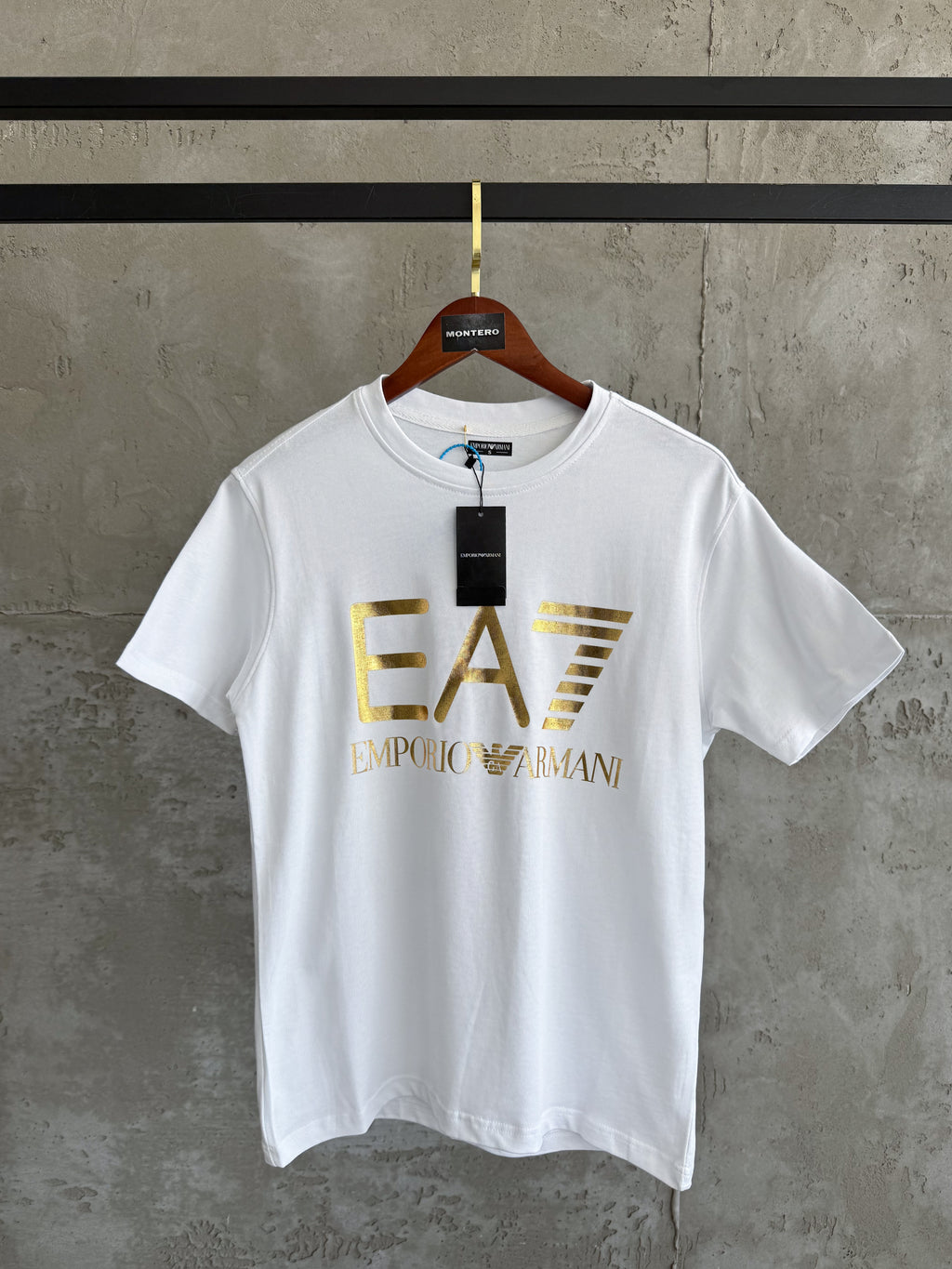 EA03 Gold beyaz tshirt