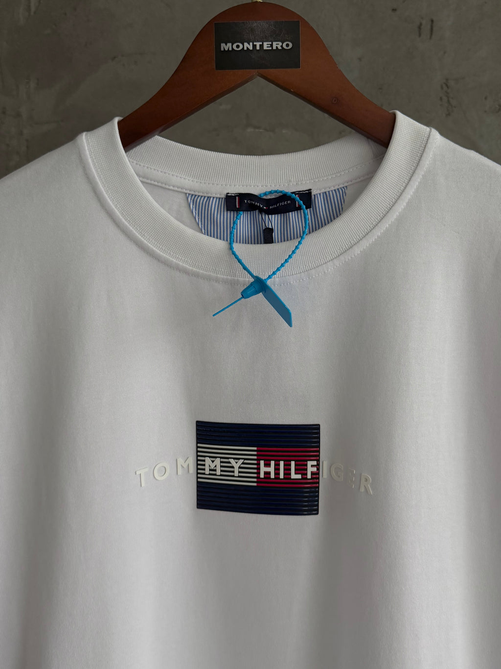 T01 yüksek baskılı beyaz tshirt