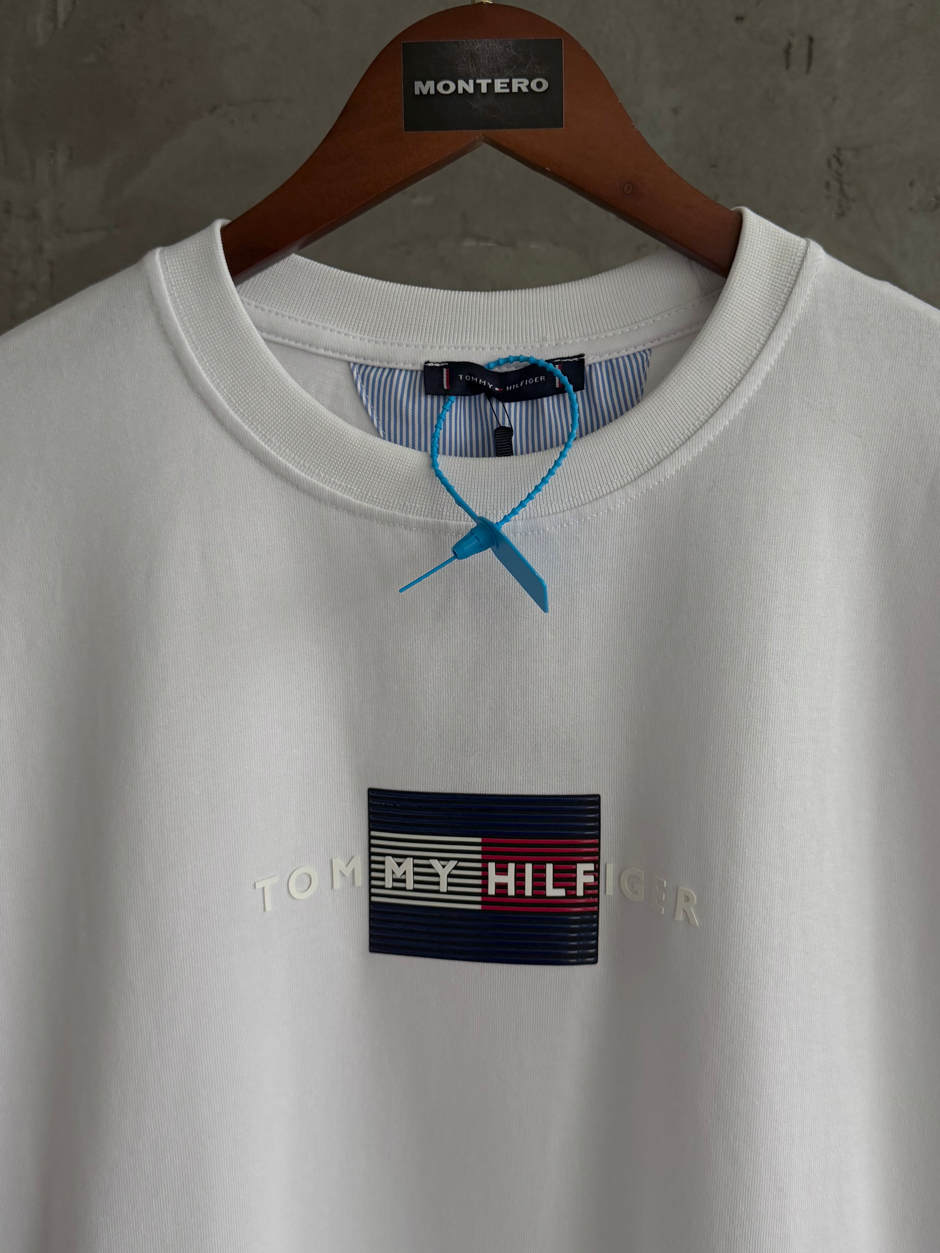 T01 yüksek baskılı beyaz tshirt