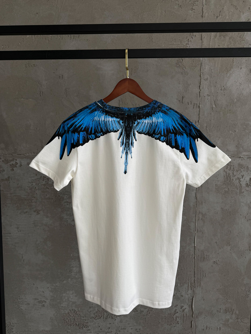 MB03 Wing beyaz tshirt