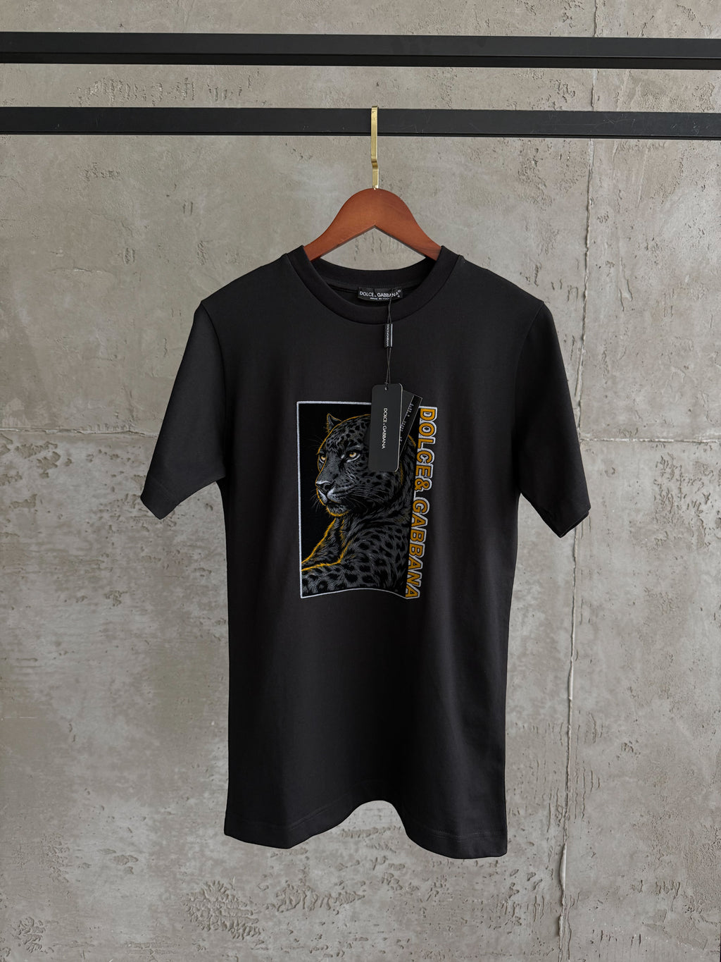DG08 Kaplan siyah tshirt