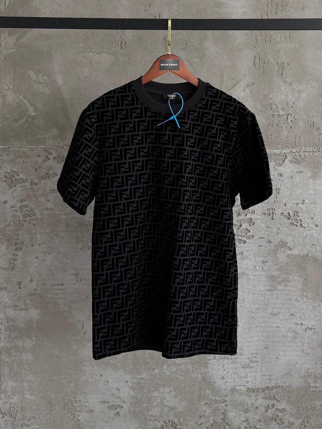 F02 flok full baskı siyah tshirt