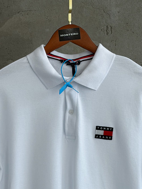 T02 Yaka beyaz tshirt