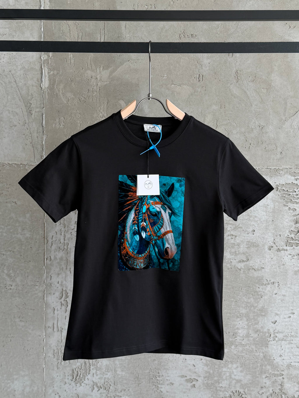 H08 Midnight siyah tshirt