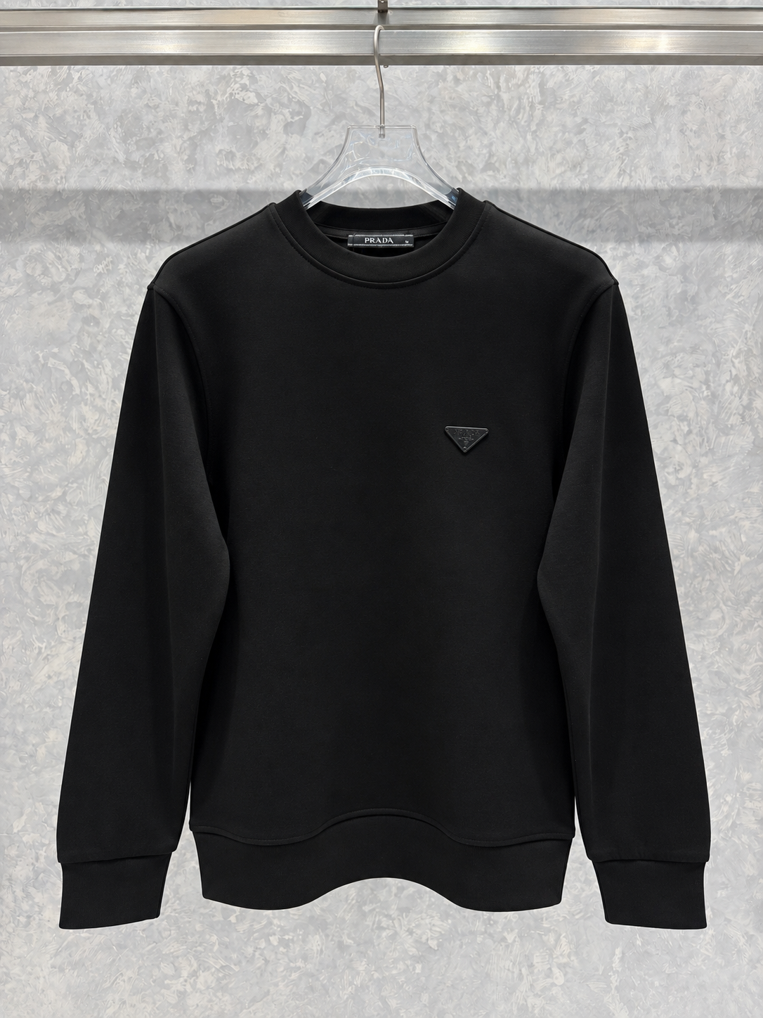 P03 Armalı Siyah Sweatshirt
